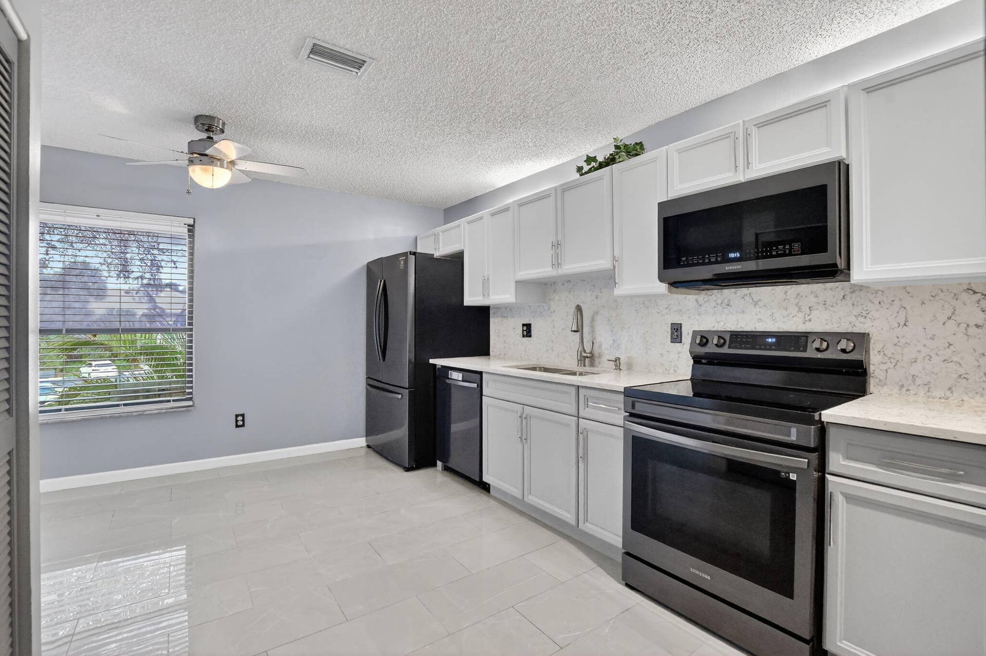 9364 Sable Ridge Circle, #B, Boca Raton, FL 33428 9-web-or-mls-DSC_7661