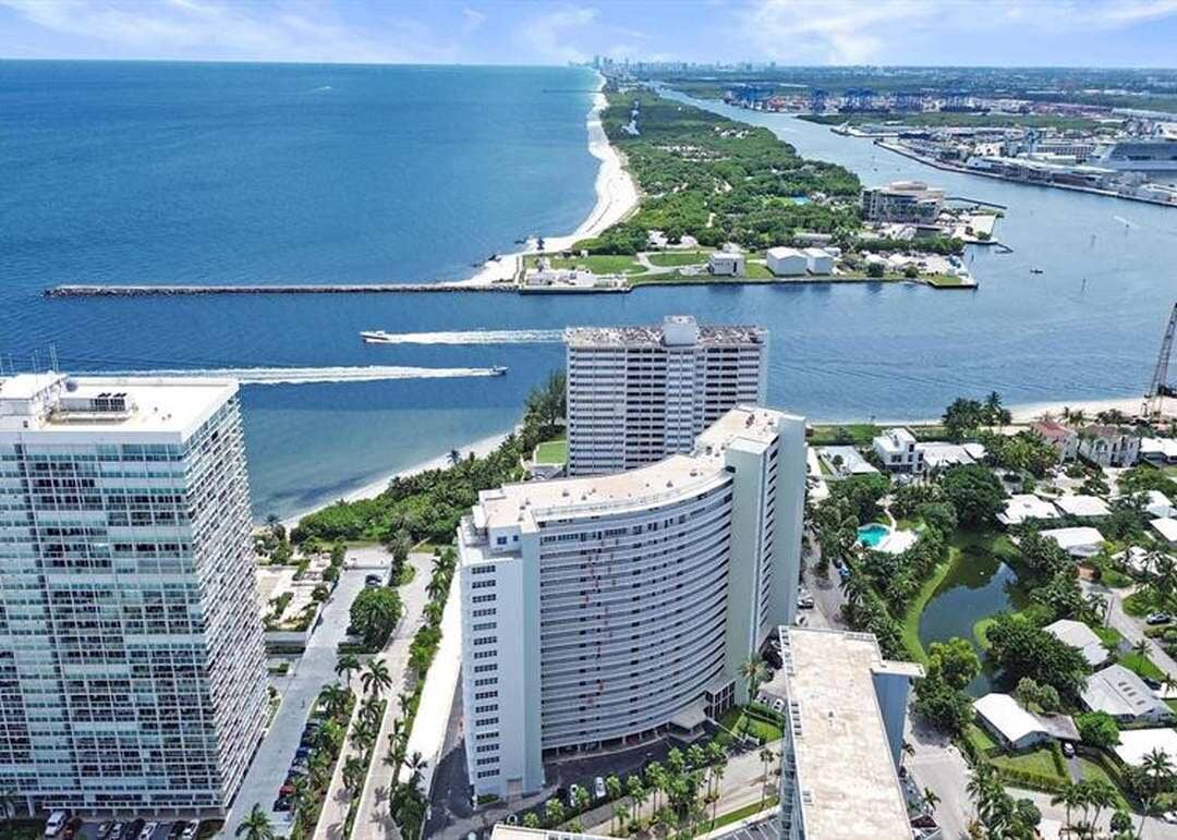 From the apartment, you can see several miles down the coastline