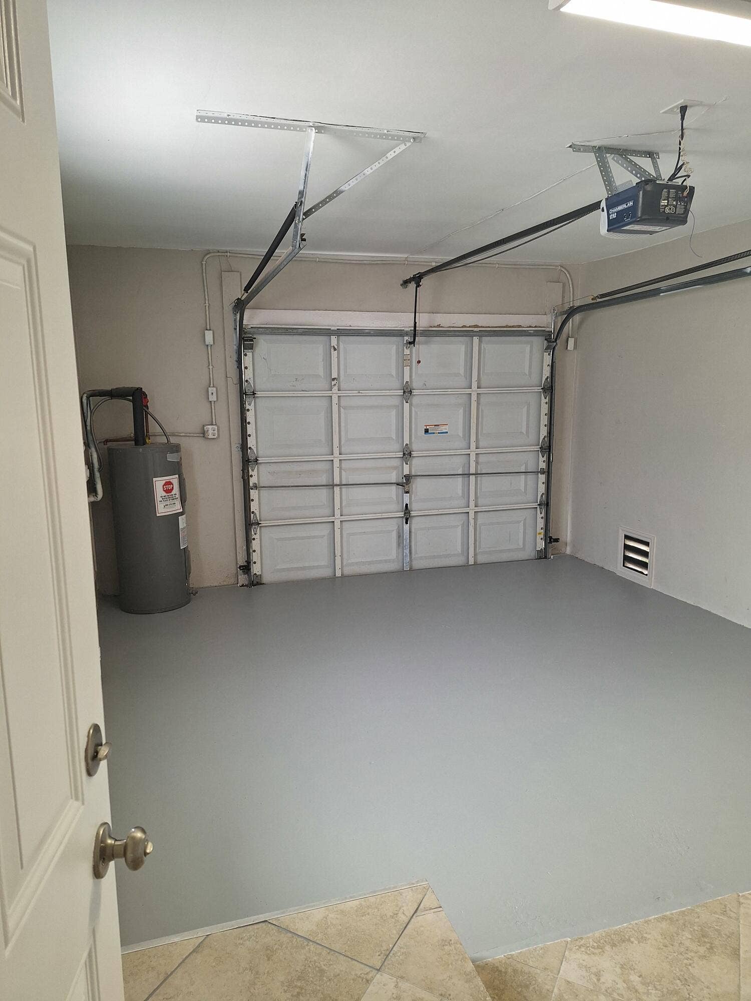 19) One Car Garage