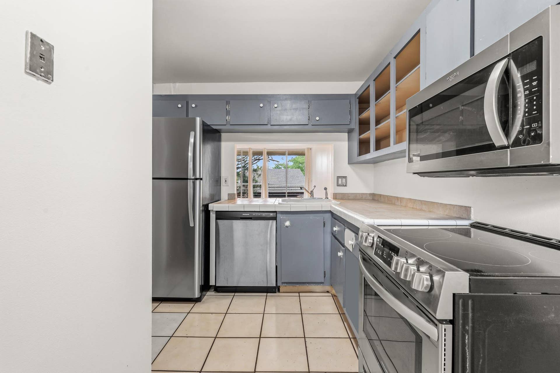 9340 Lagoon Place, #206, Davie, FL 33324 photography-result-12