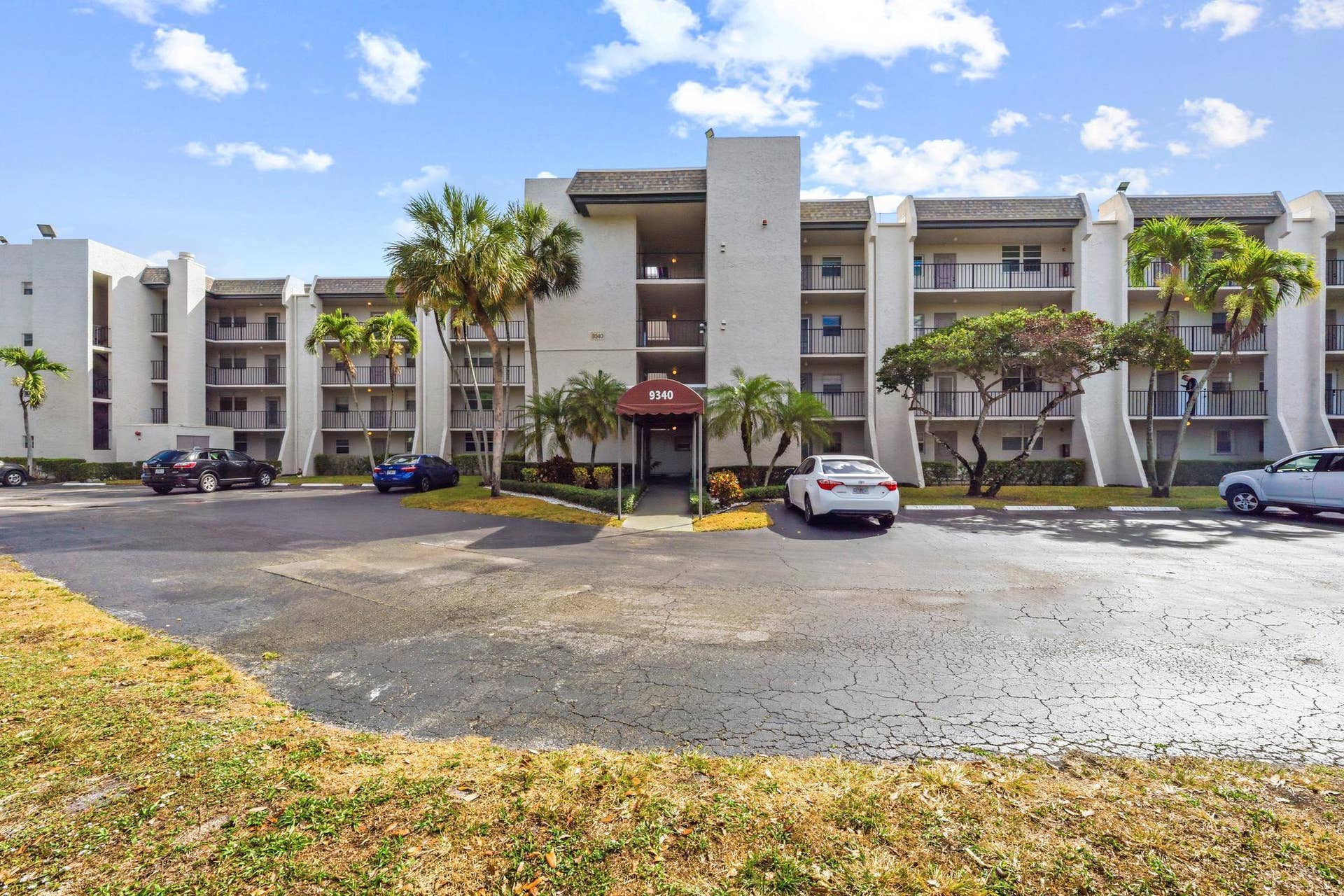 9340 Lagoon Place, #206, Davie, FL 33324 photography-result-01
