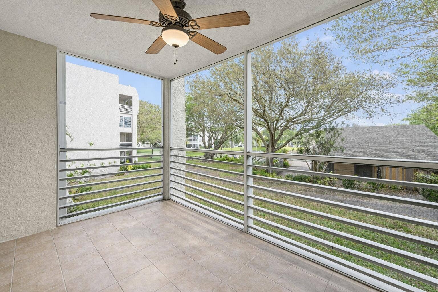 9340 Lagoon Place, #206, Davie, FL 33324 8D50A5E0-1E14-4727-AFEA-5DD889B1C314
