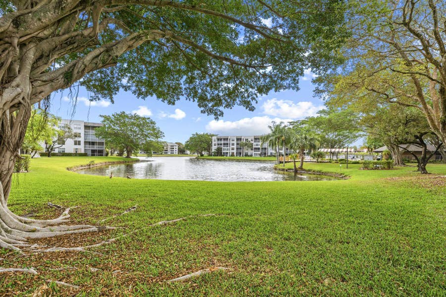 Property photo for 9340 Lagoon Place, #206, Davie, FL
