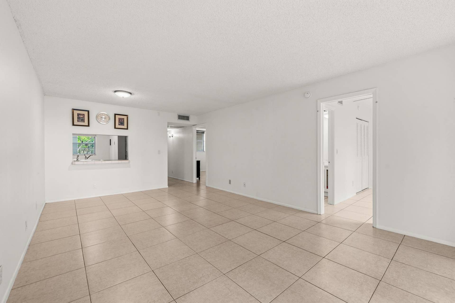 9340 Lagoon Place, #206, Davie, FL 33324 photography-result-05