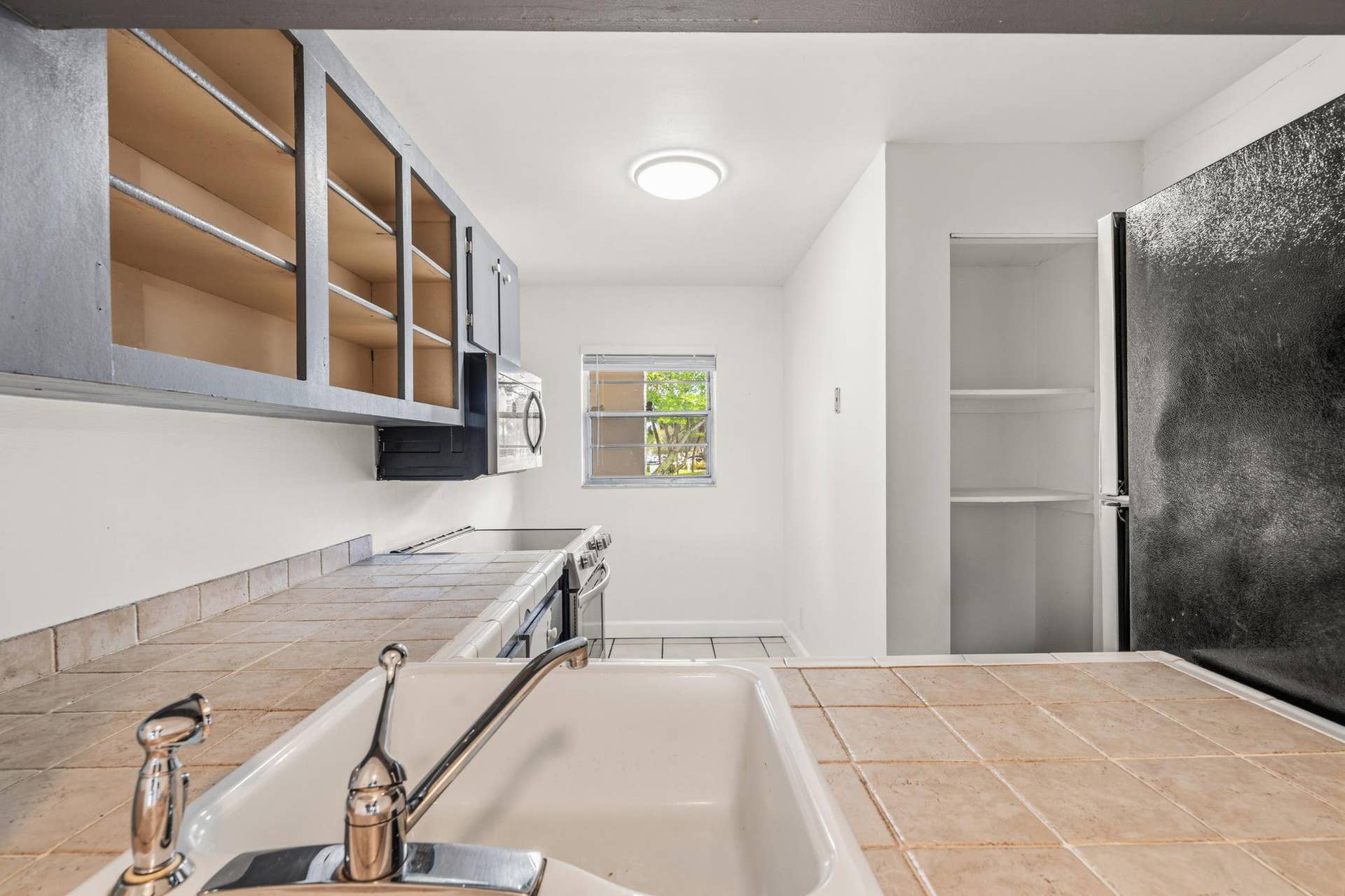 9340 Lagoon Place, #206, Davie, FL 33324 photography-result-13