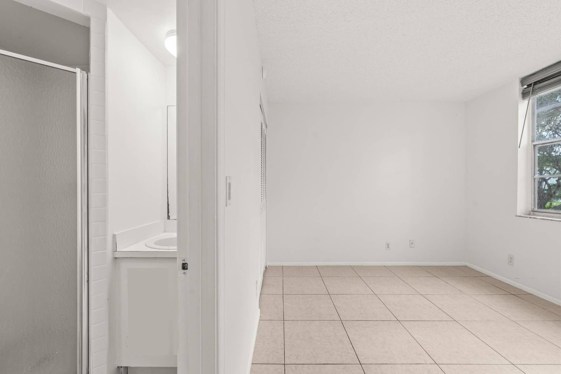 9340 Lagoon Place, #206, Davie, FL 33324 photography-result-09