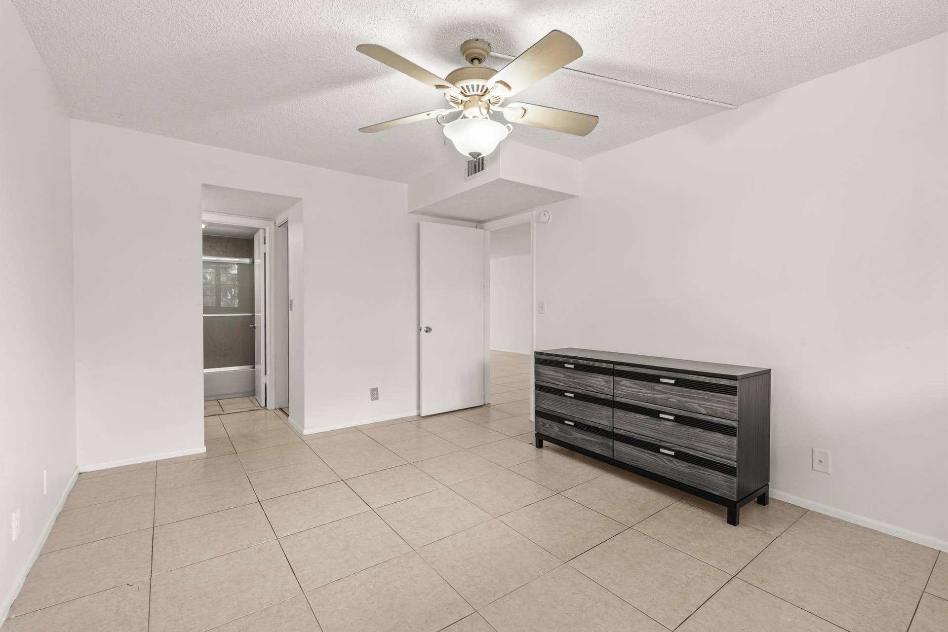 9340 Lagoon Place, #206, Davie, FL 33324 photography-result-20