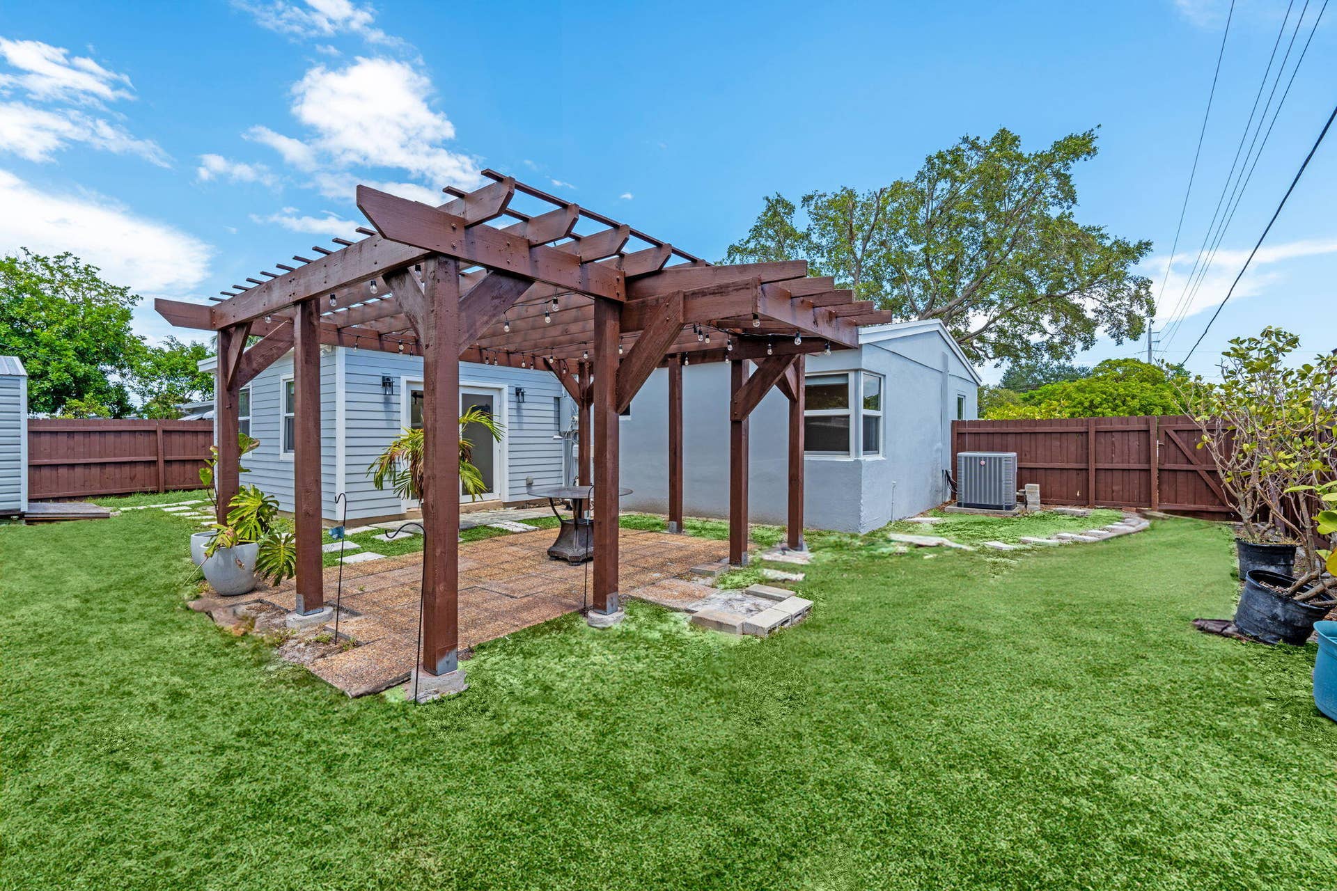 30-web-or-mls-A7408247