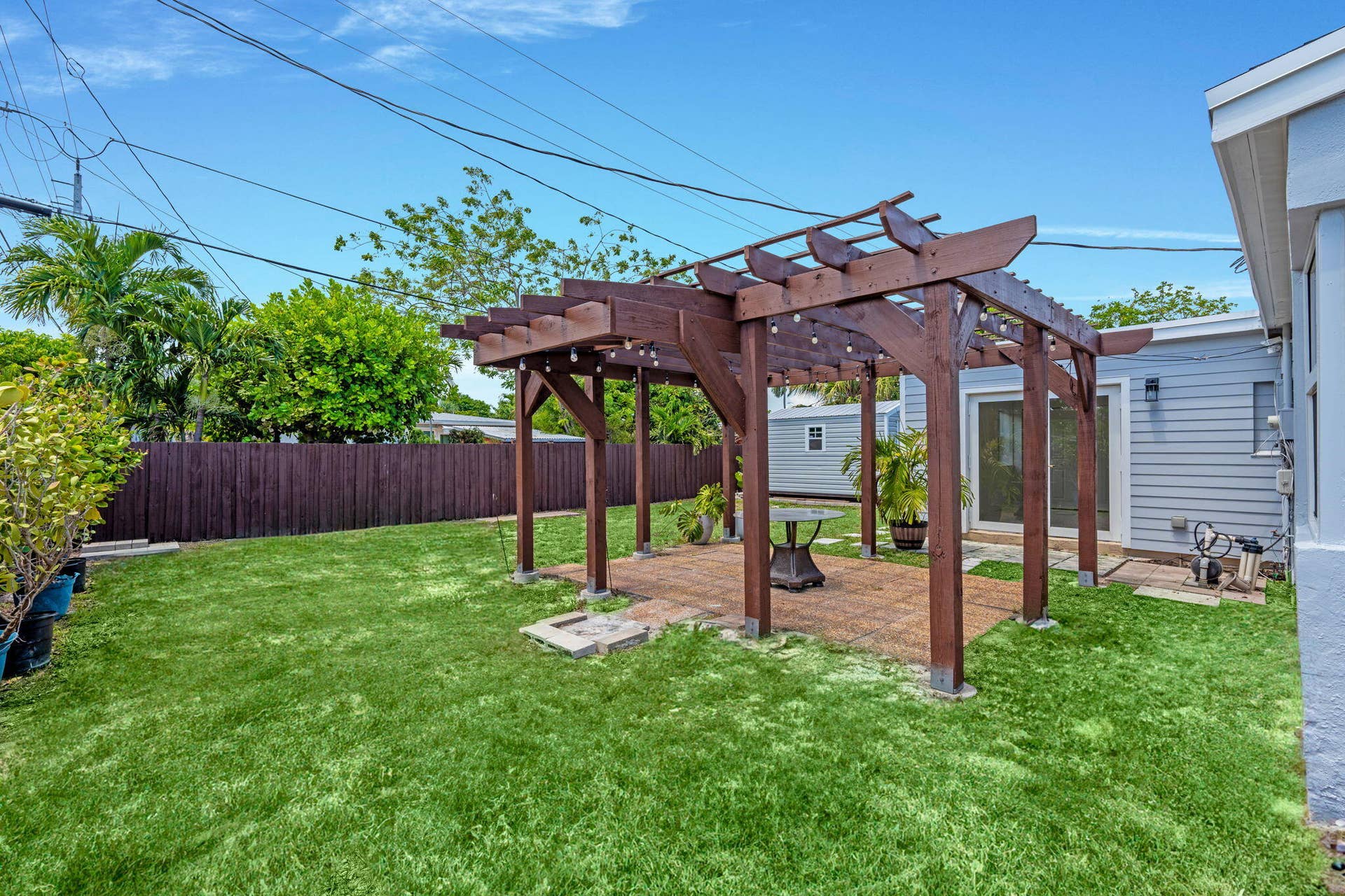 31-web-or-mls-A7408248