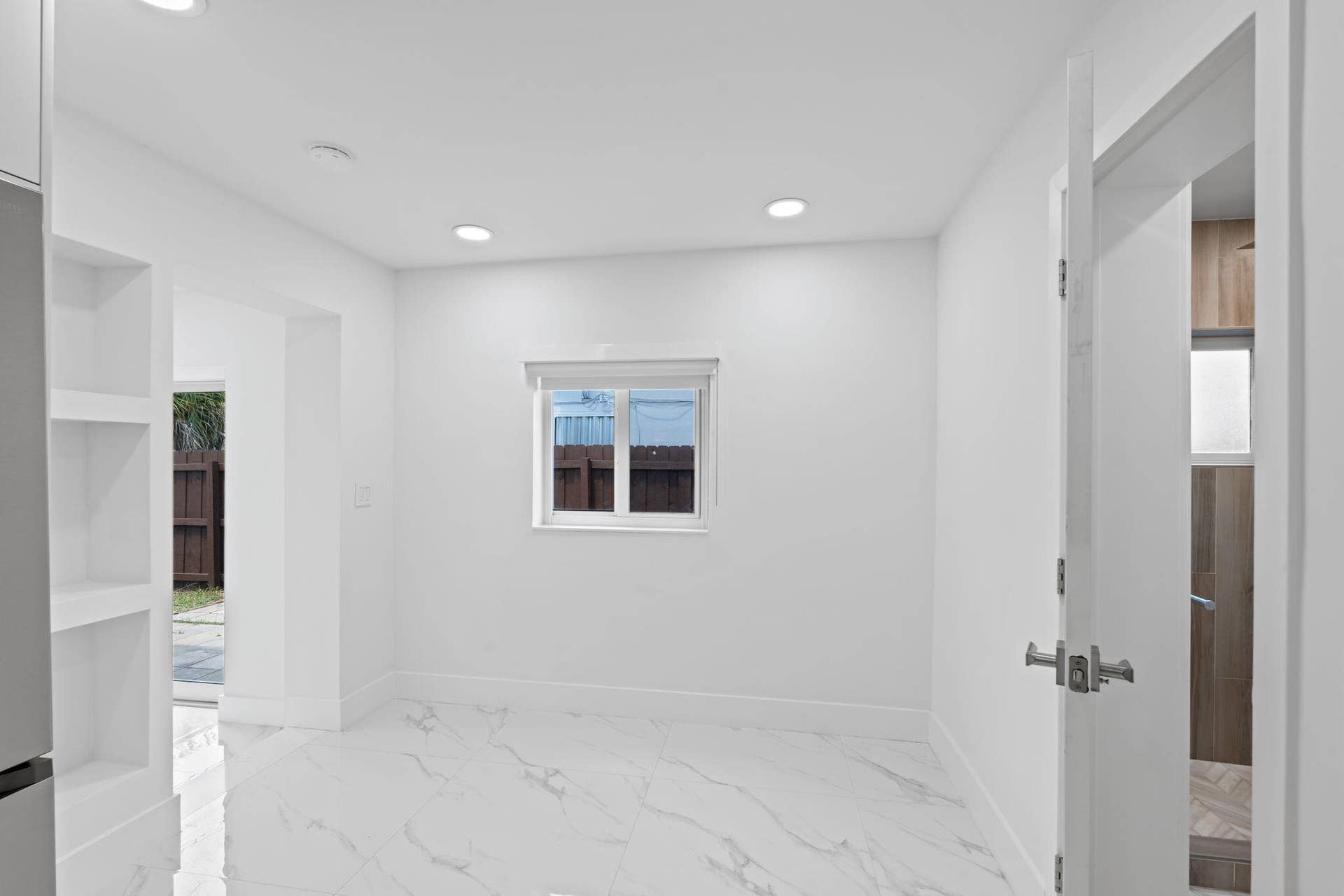 22-web-or-mls-A7408231
