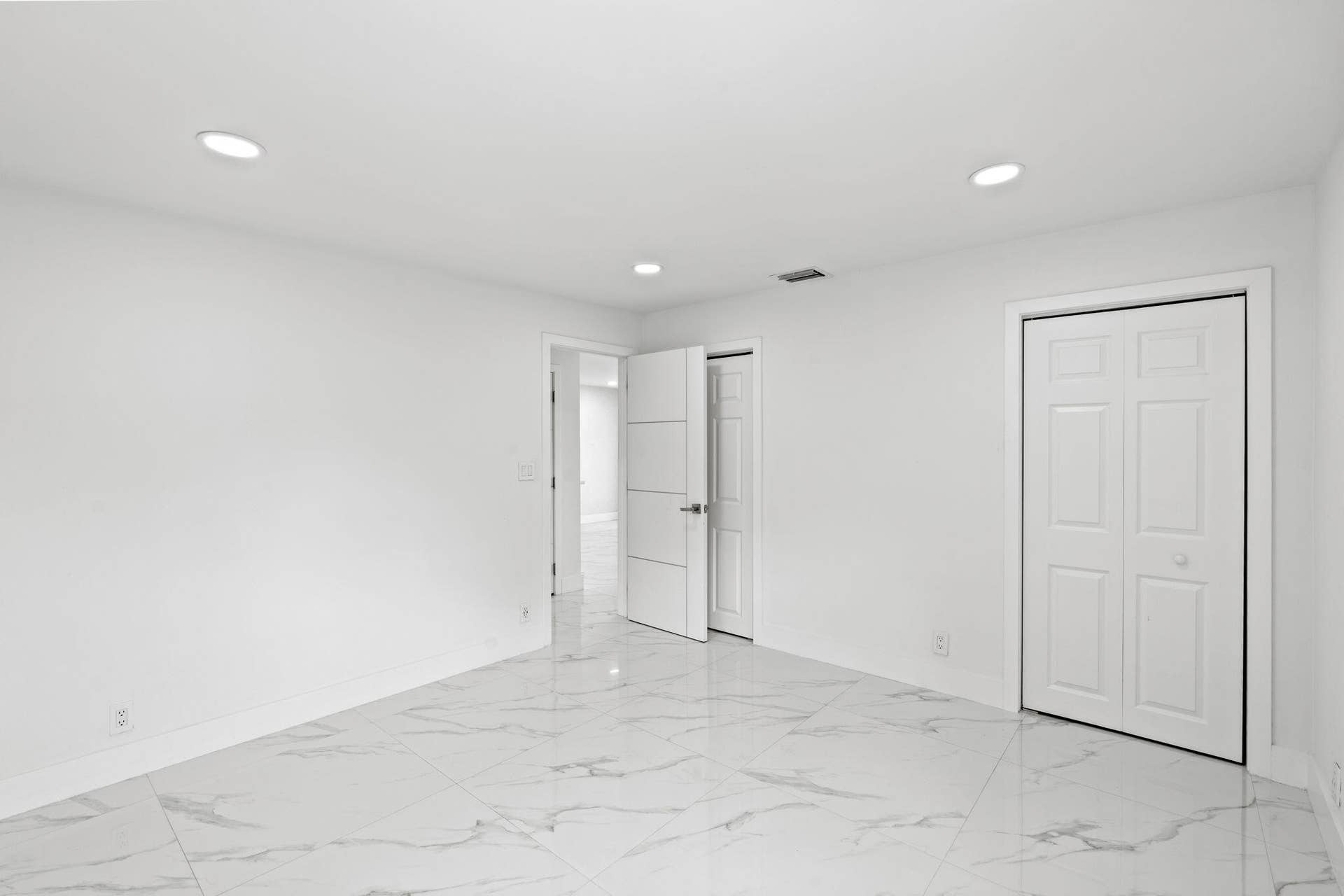 14-web-or-mls-A7408204