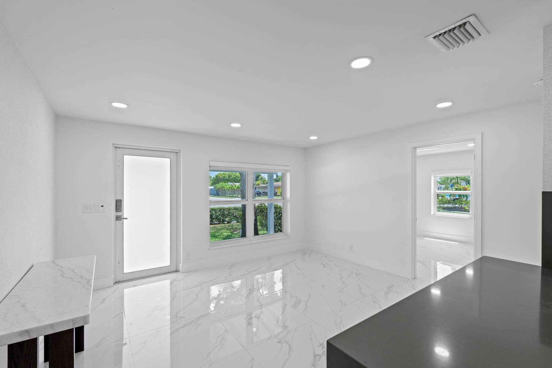 11-web-or-mls-A7408192