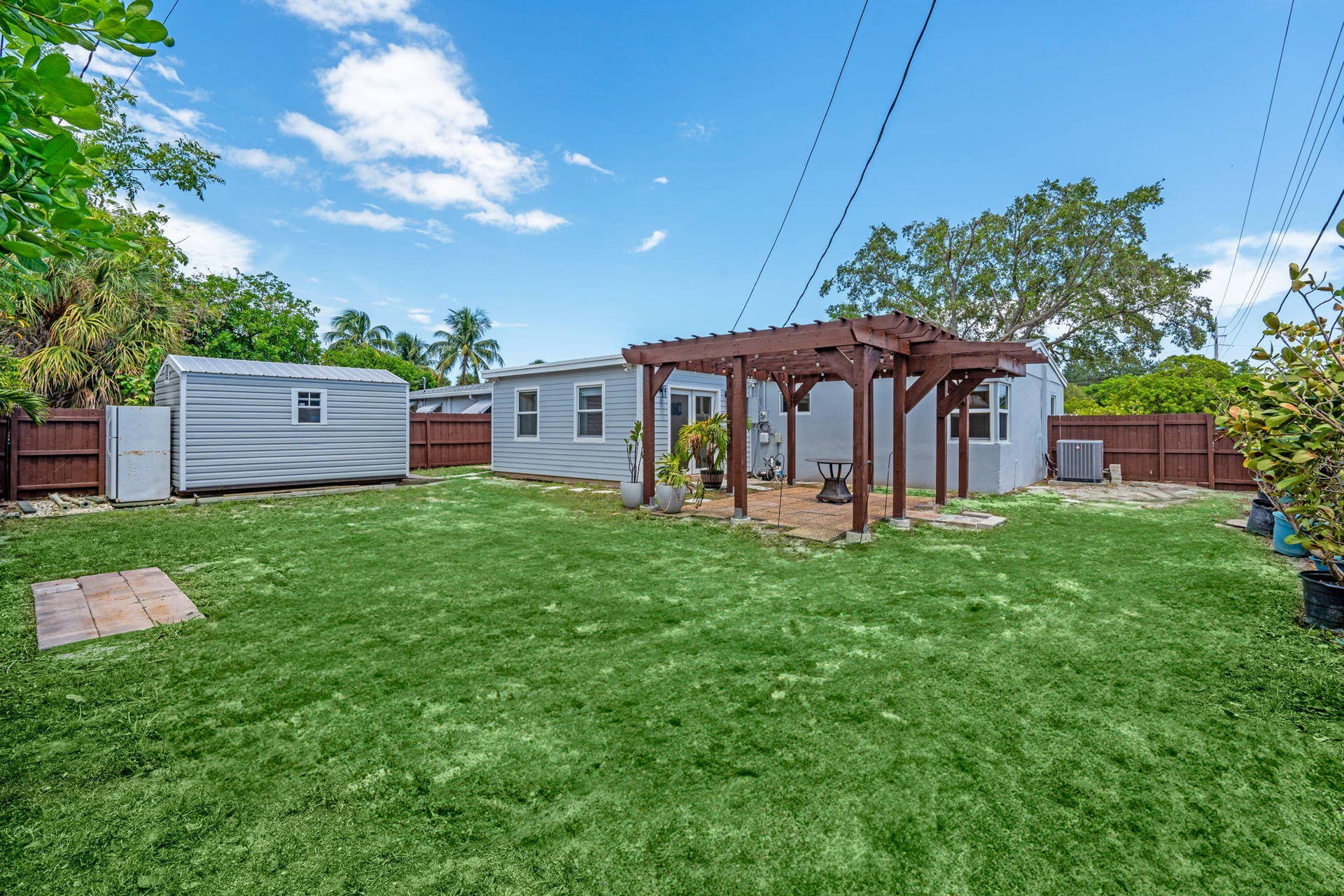 28-web-or-mls-A7408244