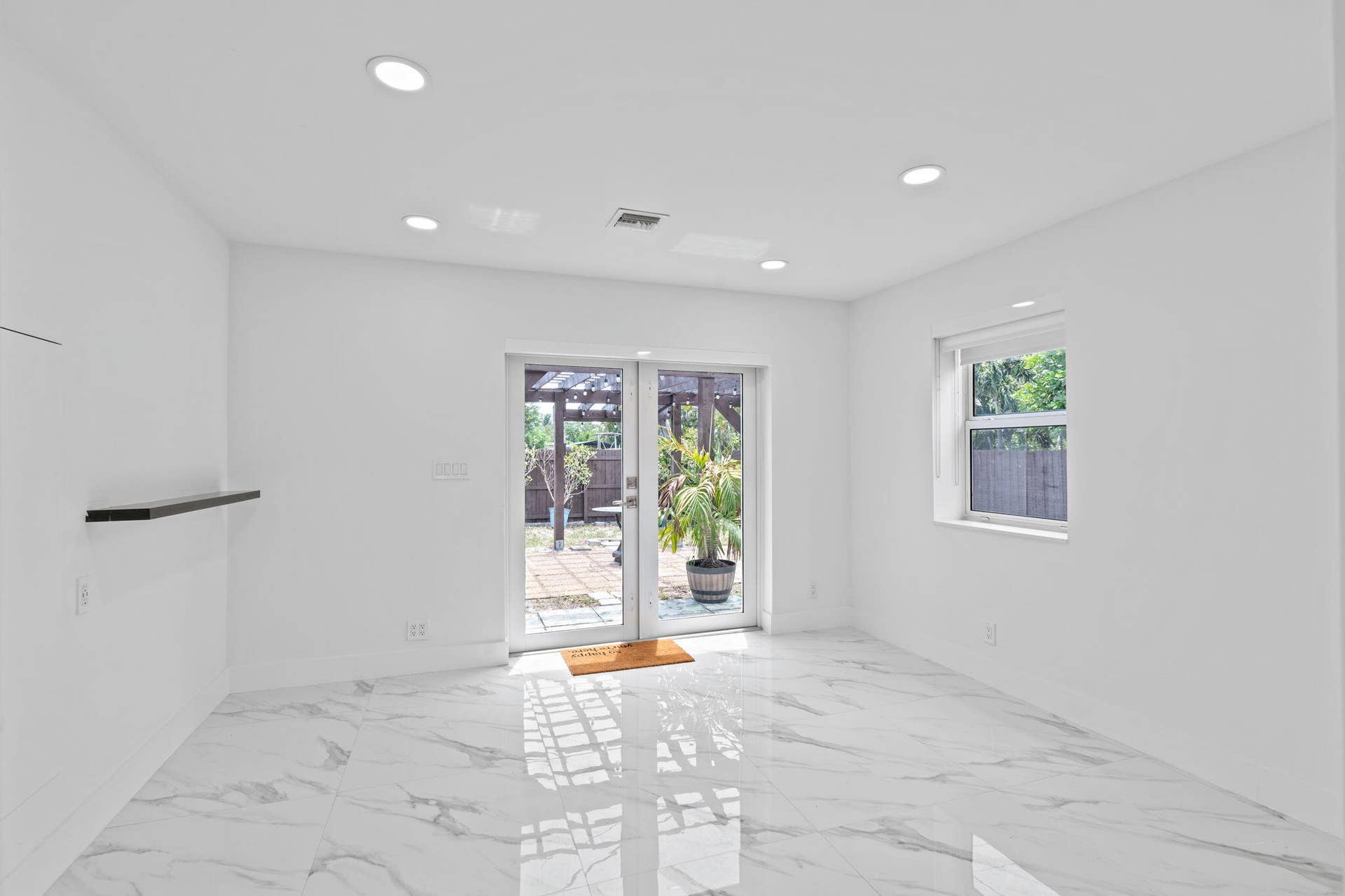 25-web-or-mls-A7408240