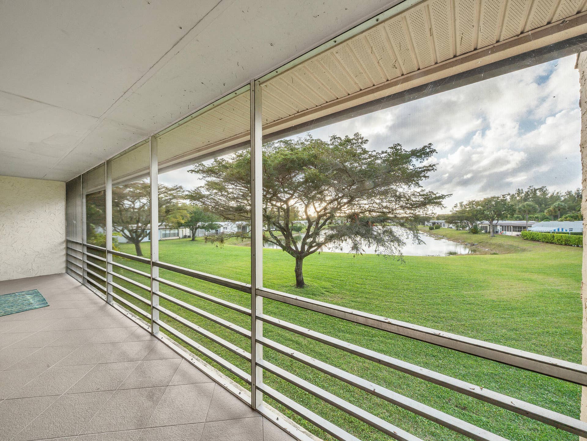 130 Lake Constance Drive, West Palm Beach, FL 33411 11 Balcny (1)