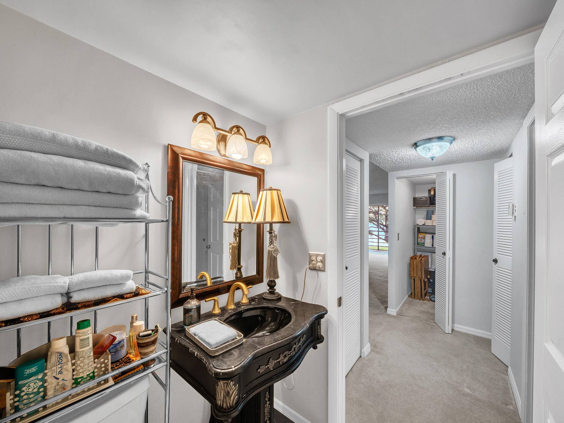130 Lake Constance Drive, West Palm Beach, FL 33411 18 Guest Bathroom (2)