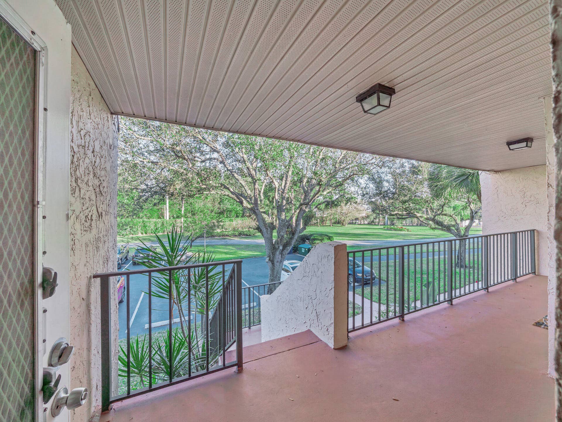 130 Lake Constance Drive, West Palm Beach, FL 33411 21 Catwalk (1)