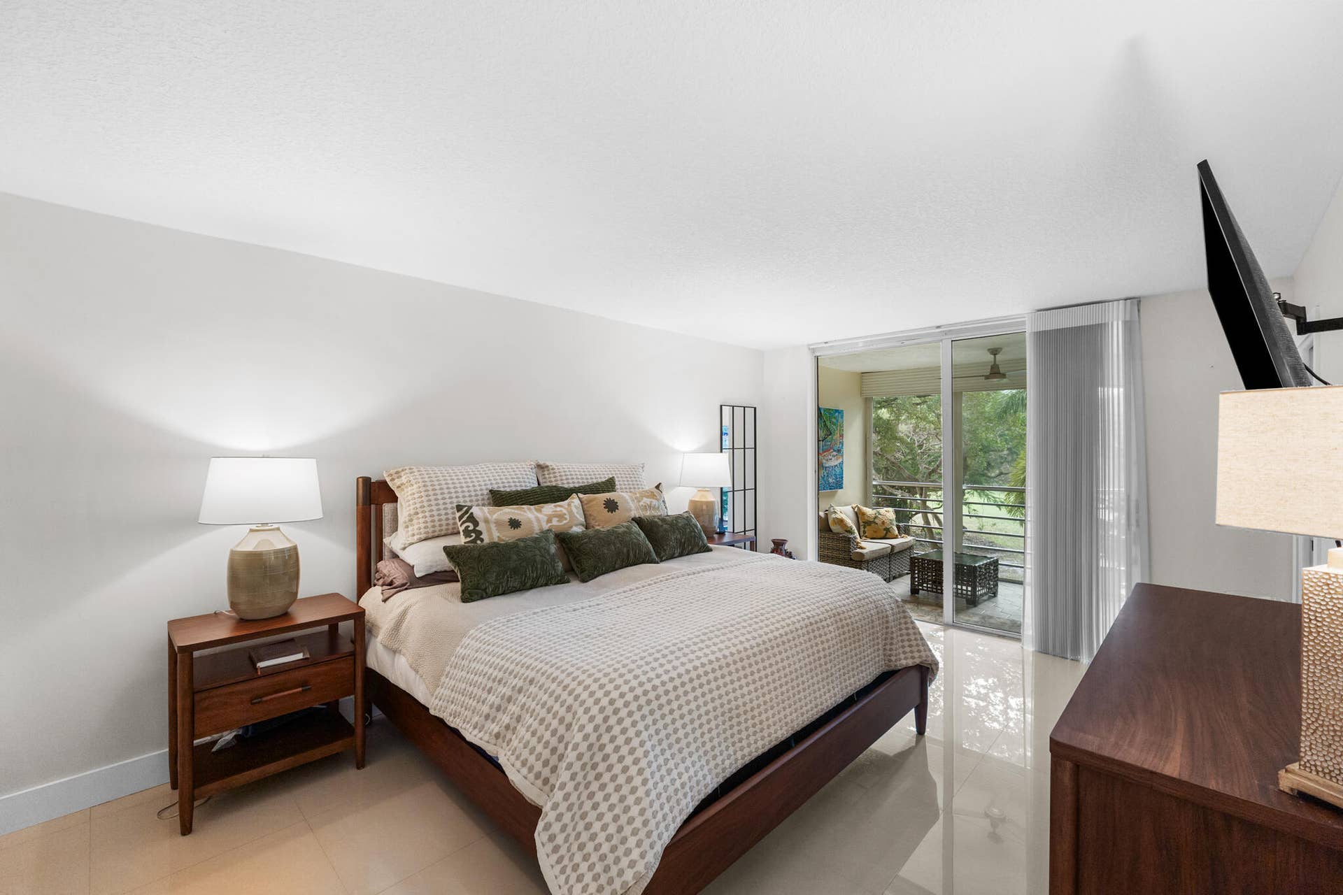 806 Cypress Grove Lane, #305, Pompano Beach, FL 33069 18