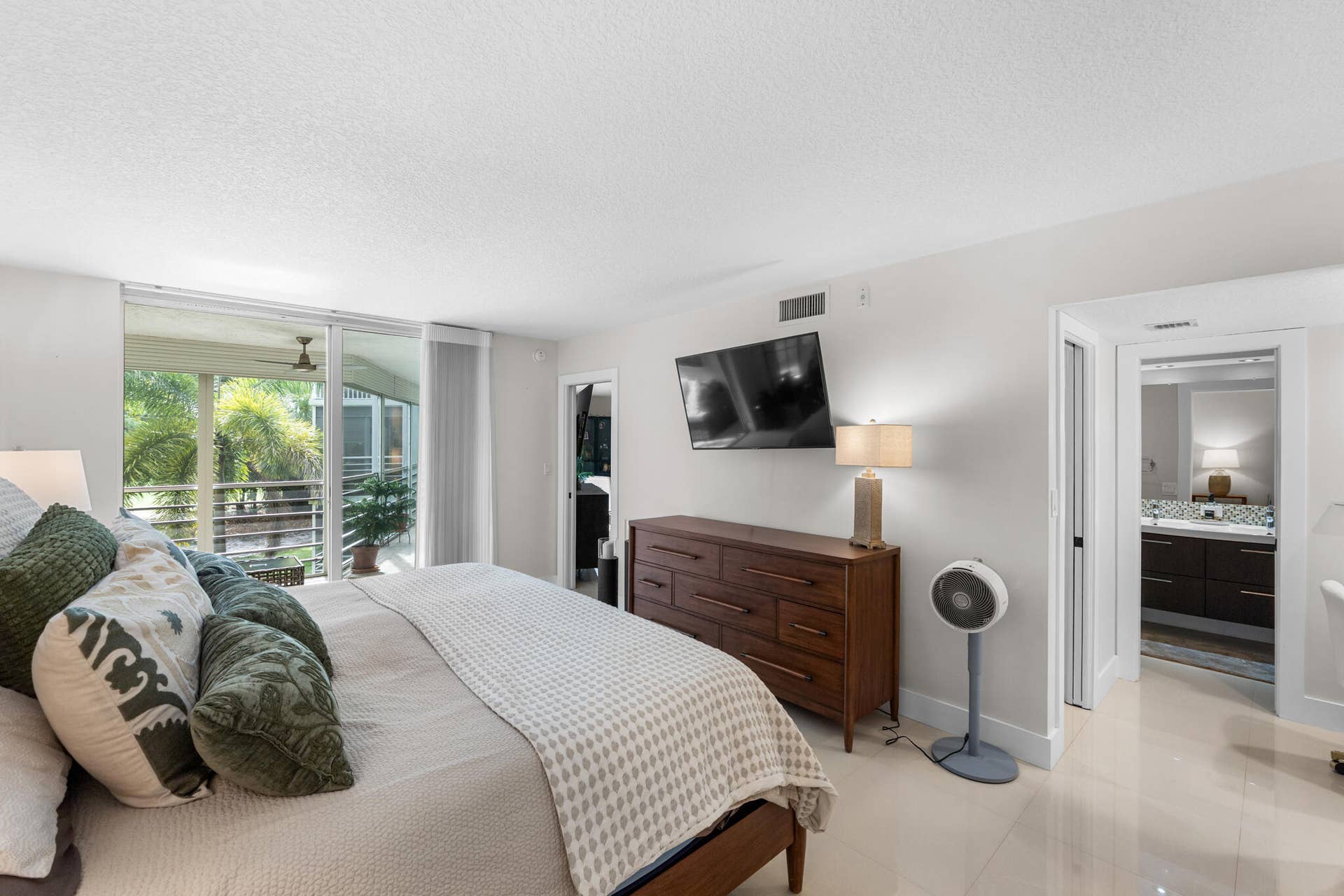 806 Cypress Grove Lane, #305, Pompano Beach, FL 33069 19