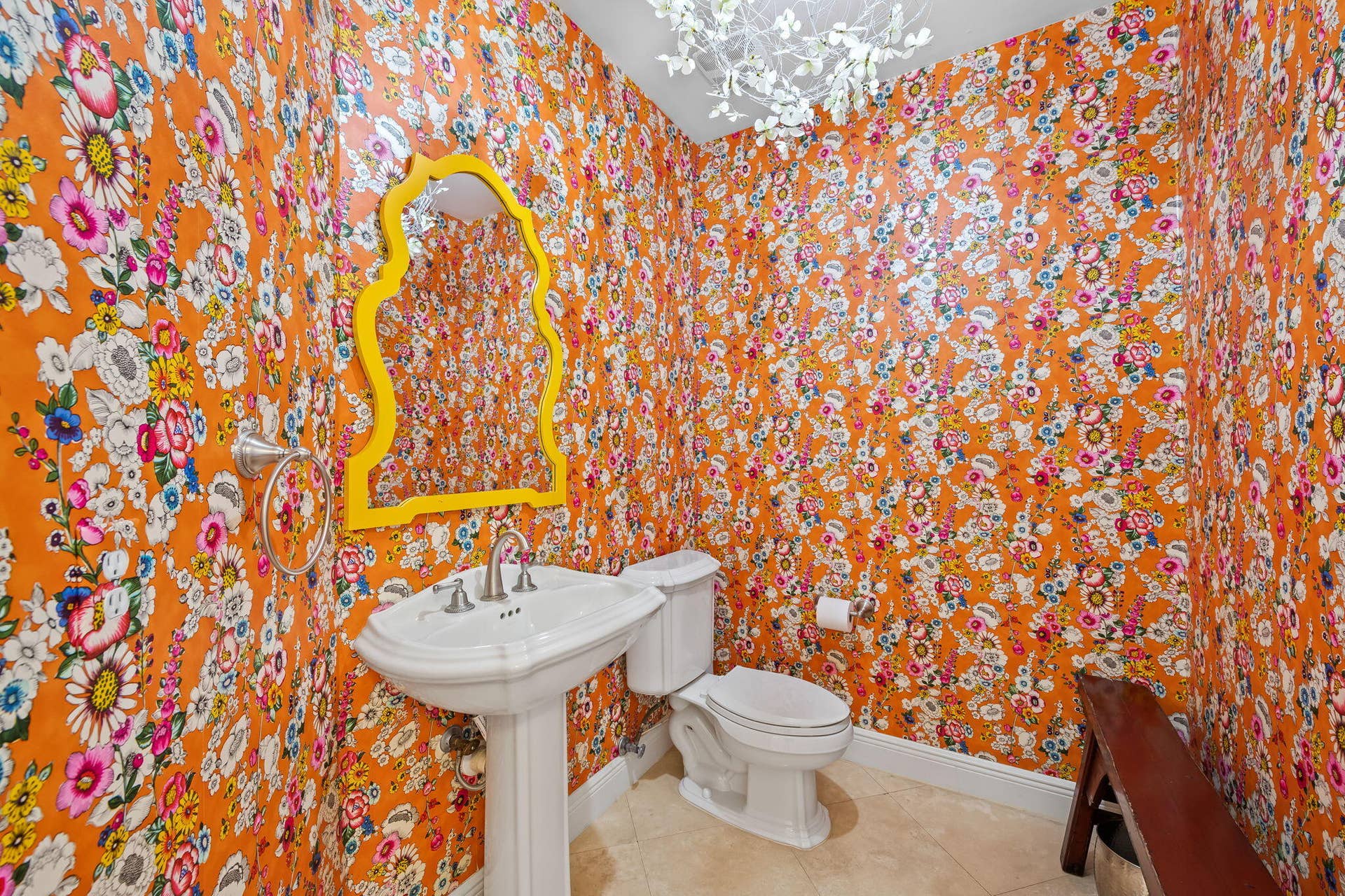 5580 NE Trieste Terrace, Boca Raton, FL 33487 Powder Room