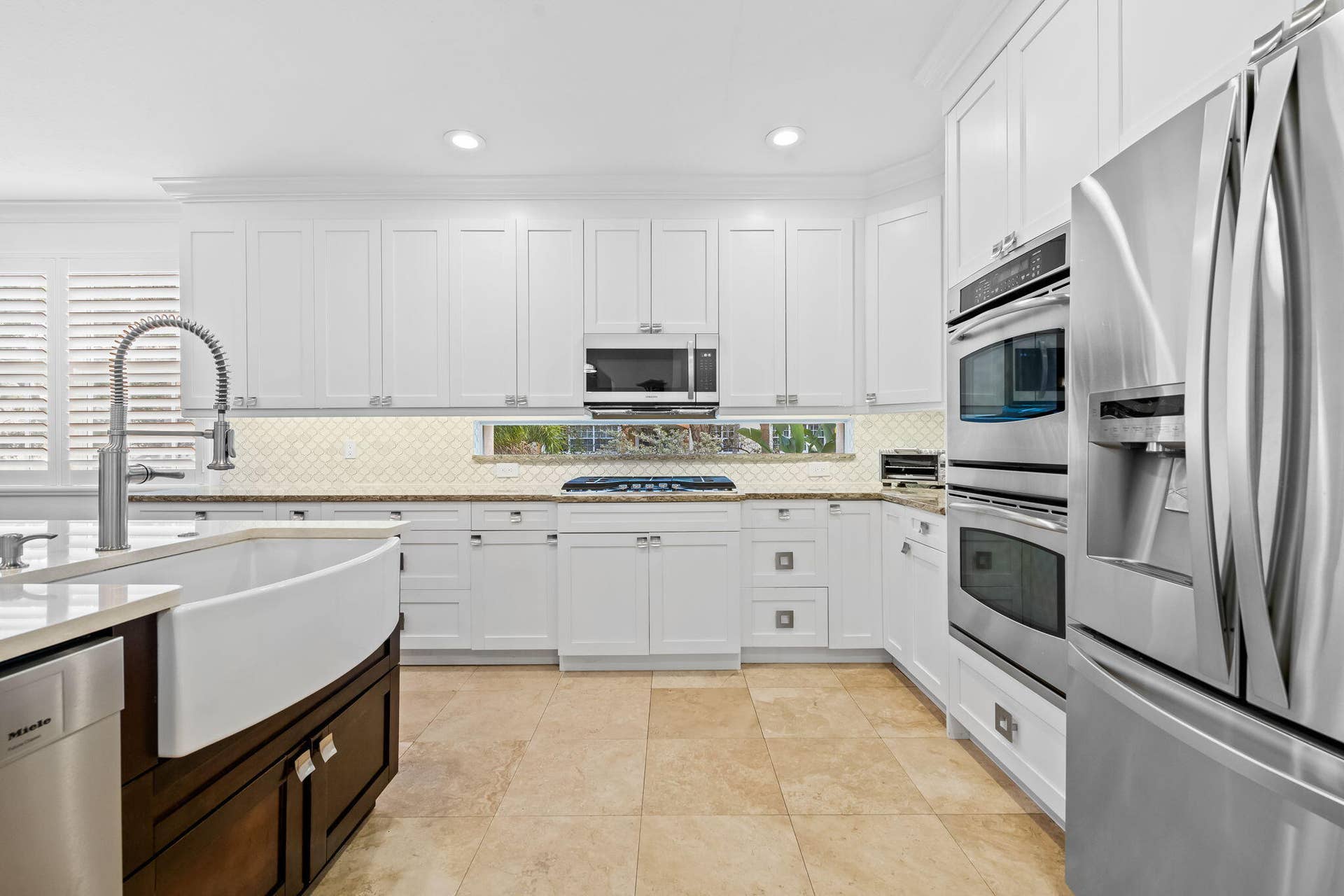 5580 NE Trieste Terrace, Boca Raton, FL 33487 Kitchen