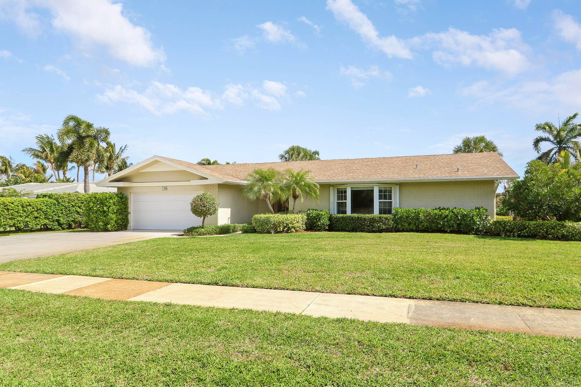 856 Country Club Drive, North Palm Beach, FL 33408 856 Country Club Drive, North Palm Beach, FL 33408