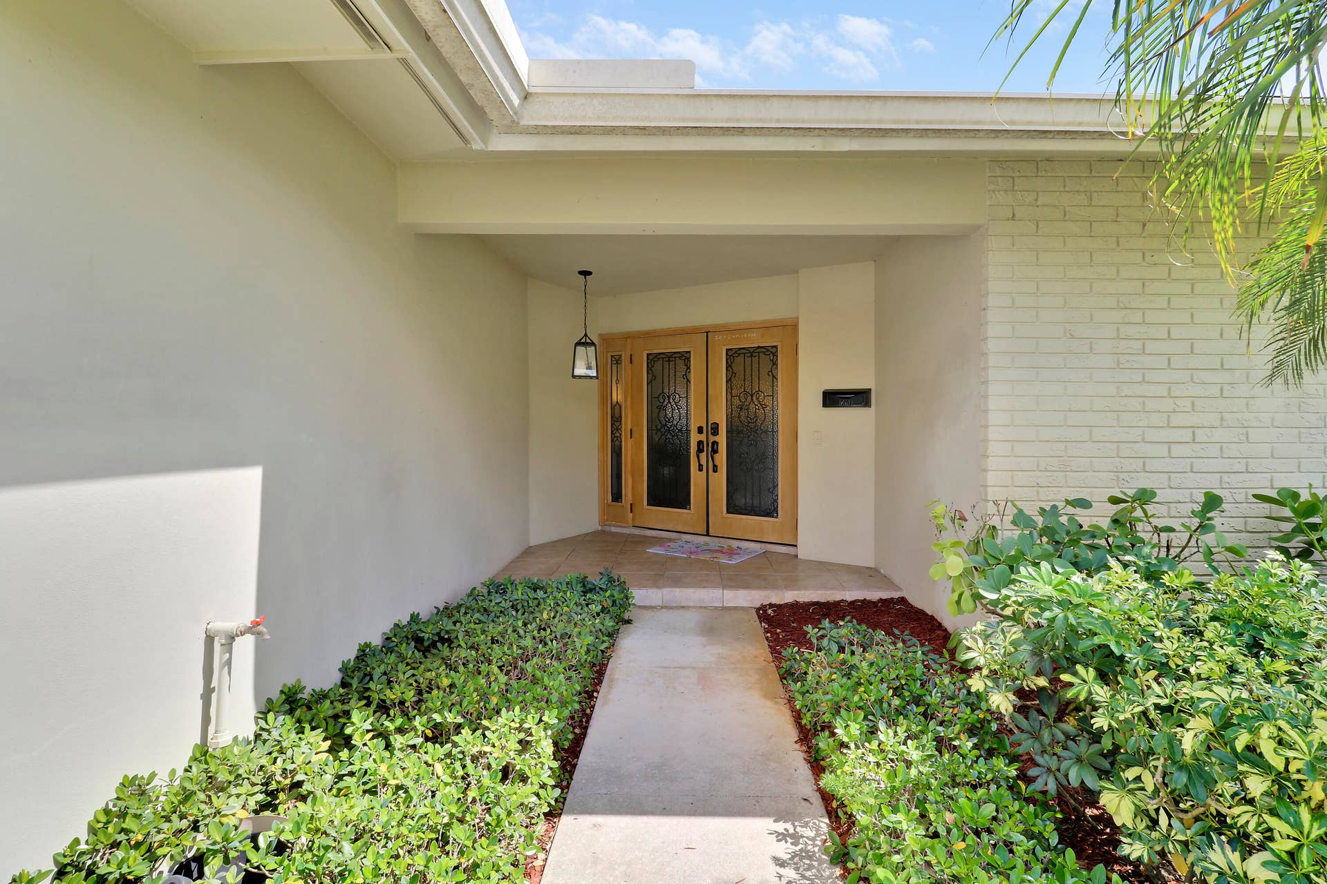 856 Country Club Drive, North Palm Beach, FL 33408 856 Country Club Drive, North Palm Beach, FL 33408