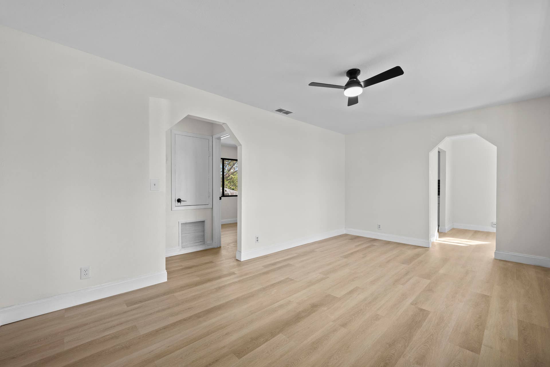 1244 W 25th Street, Riviera Beach, FL 33404
