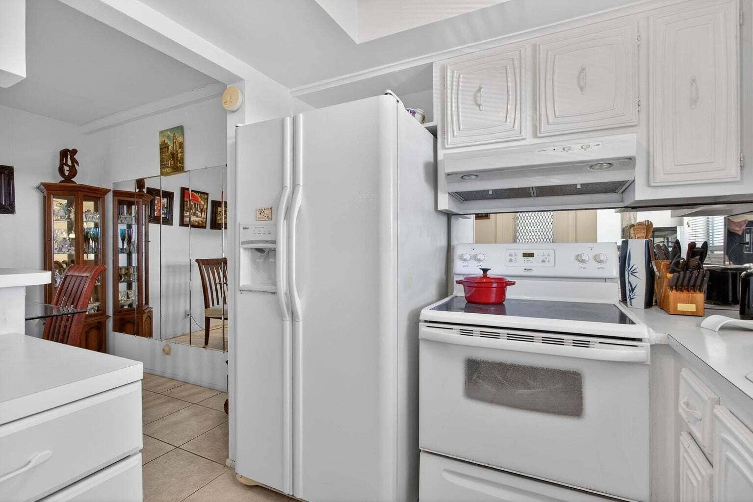 100 SE 6th Avenue, #303, Pompano Beach, Pompano Beach, FL 33060 100 SE 6th Avenue, #303, Pompano Beach, Pompano Beach, FL 33060