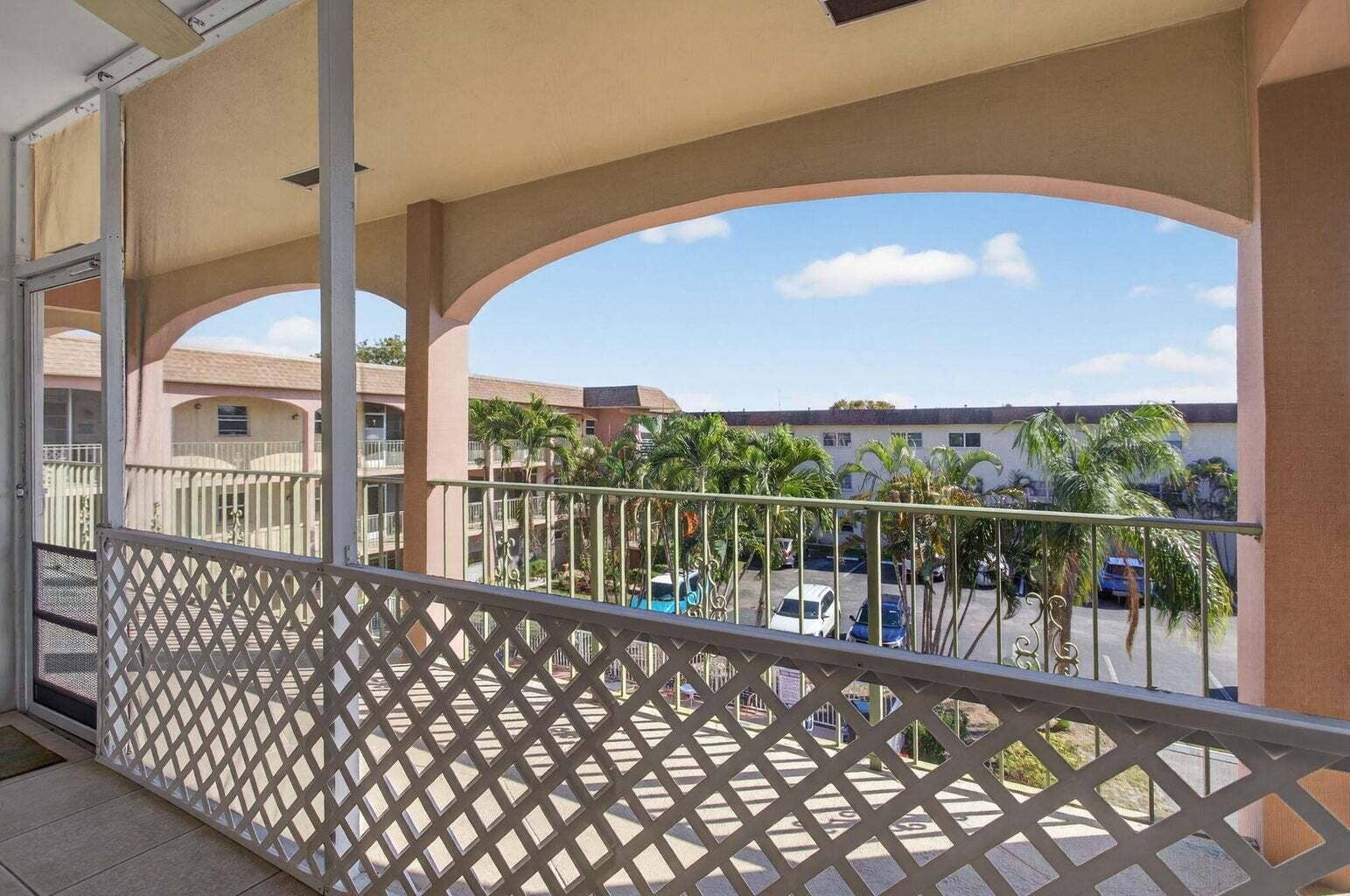 100 SE 6th Avenue, #303, Pompano Beach, Pompano Beach, FL 33060 100 SE 6th Avenue, #303, Pompano Beach, Pompano Beach, FL 33060