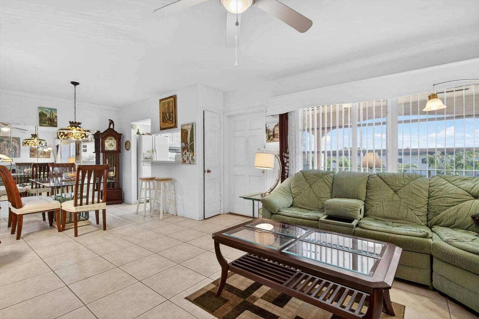 100 SE 6th Avenue, #303, Pompano Beach, Pompano Beach, FL 33060 100 SE 6th Avenue, #303, Pompano Beach, Pompano Beach, FL 33060