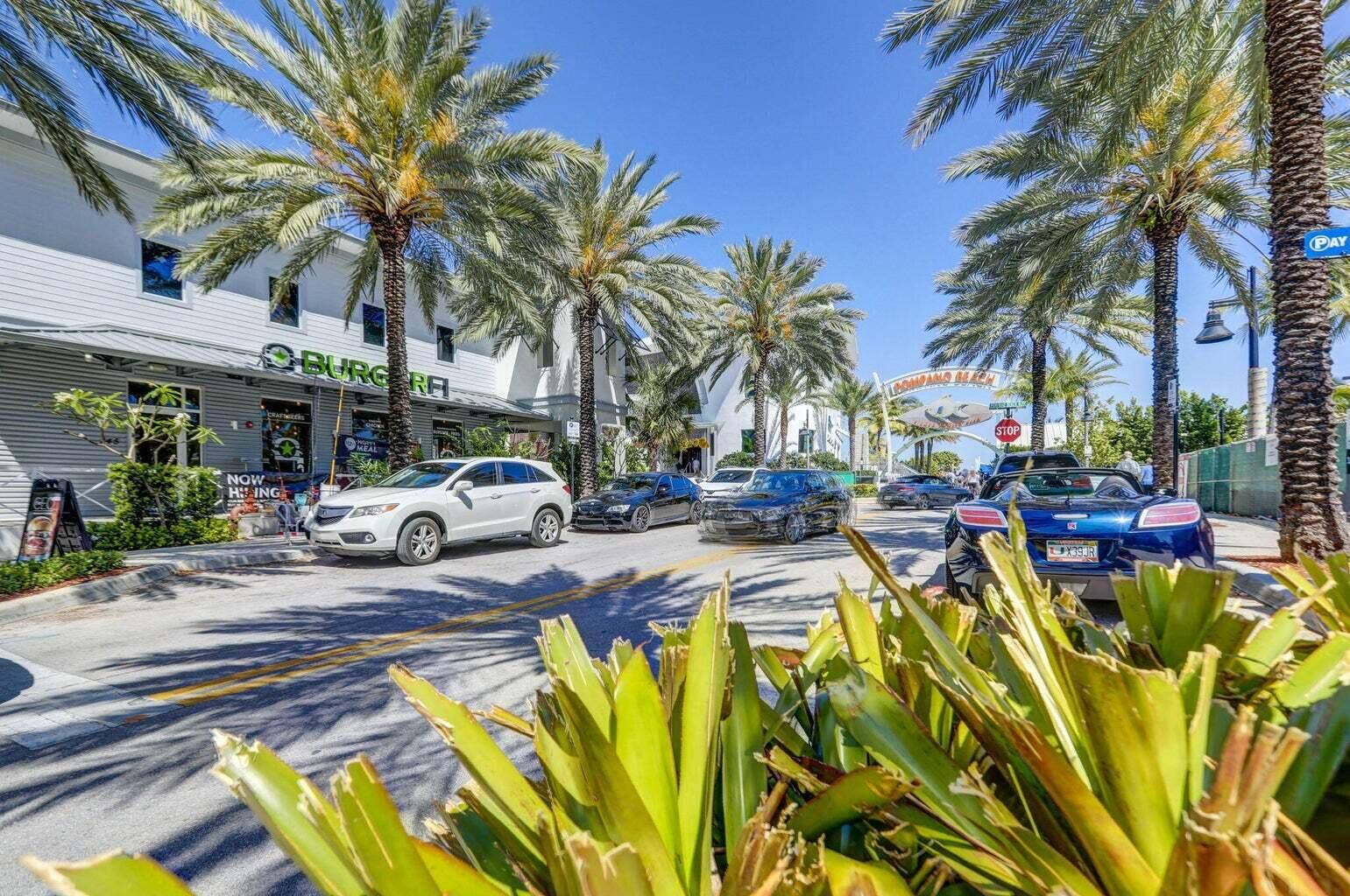 100 SE 6th Avenue, #303, Pompano Beach, Pompano Beach, FL 33060 100 SE 6th Avenue, #303, Pompano Beach, Pompano Beach, FL 33060