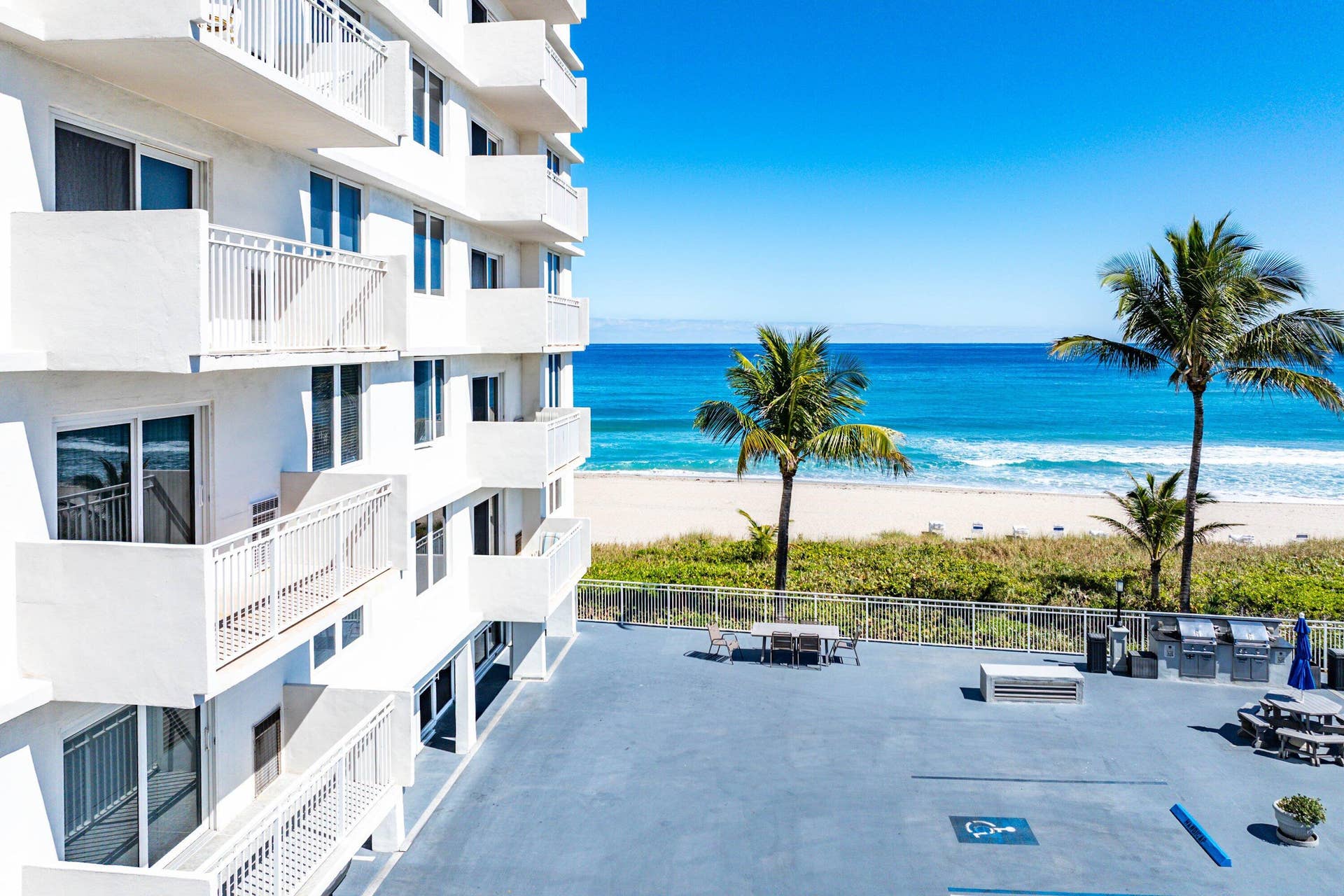 3301 S Ocean Boulevard, #207, Highland Beach, FL 33487 047-3301SouthOceanBoulevard-207-Highland
