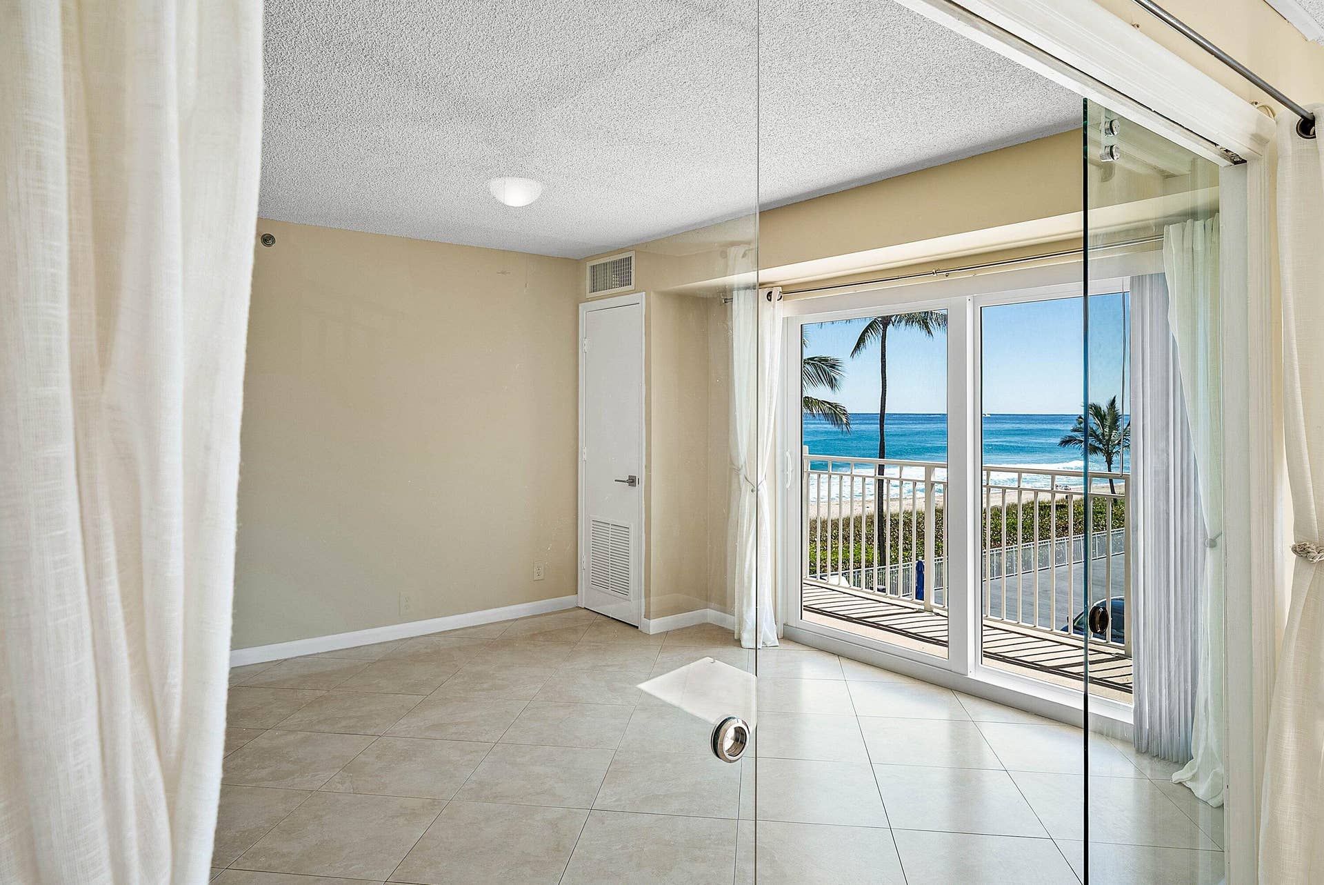 3301 S Ocean Boulevard, #207, Highland Beach, FL 33487 018-3301SouthOceanBoulevard-207-Highland