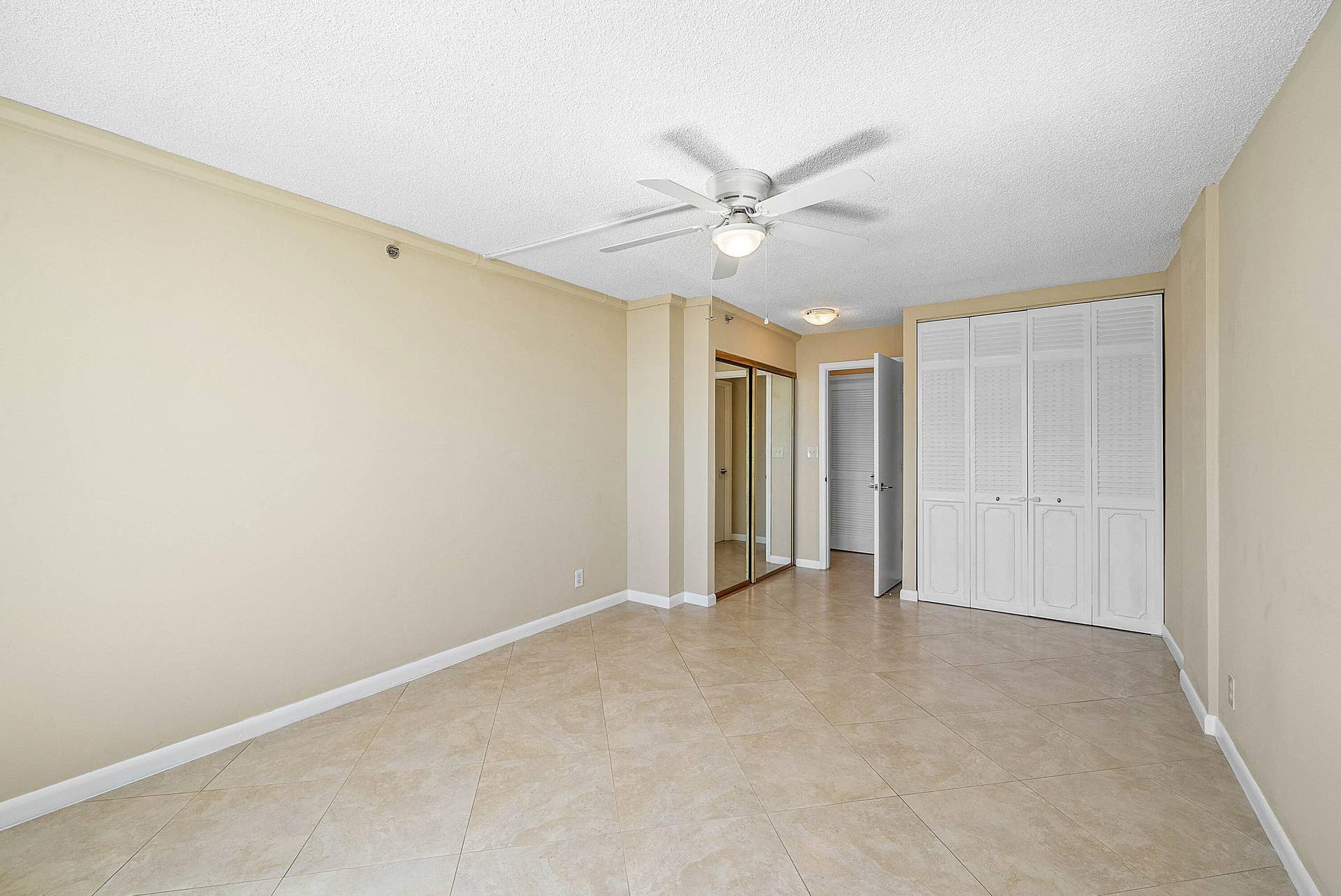 3301 S Ocean Boulevard, #207, Highland Beach, FL 33487 009-3301SouthOceanBoulevard-207-Highland