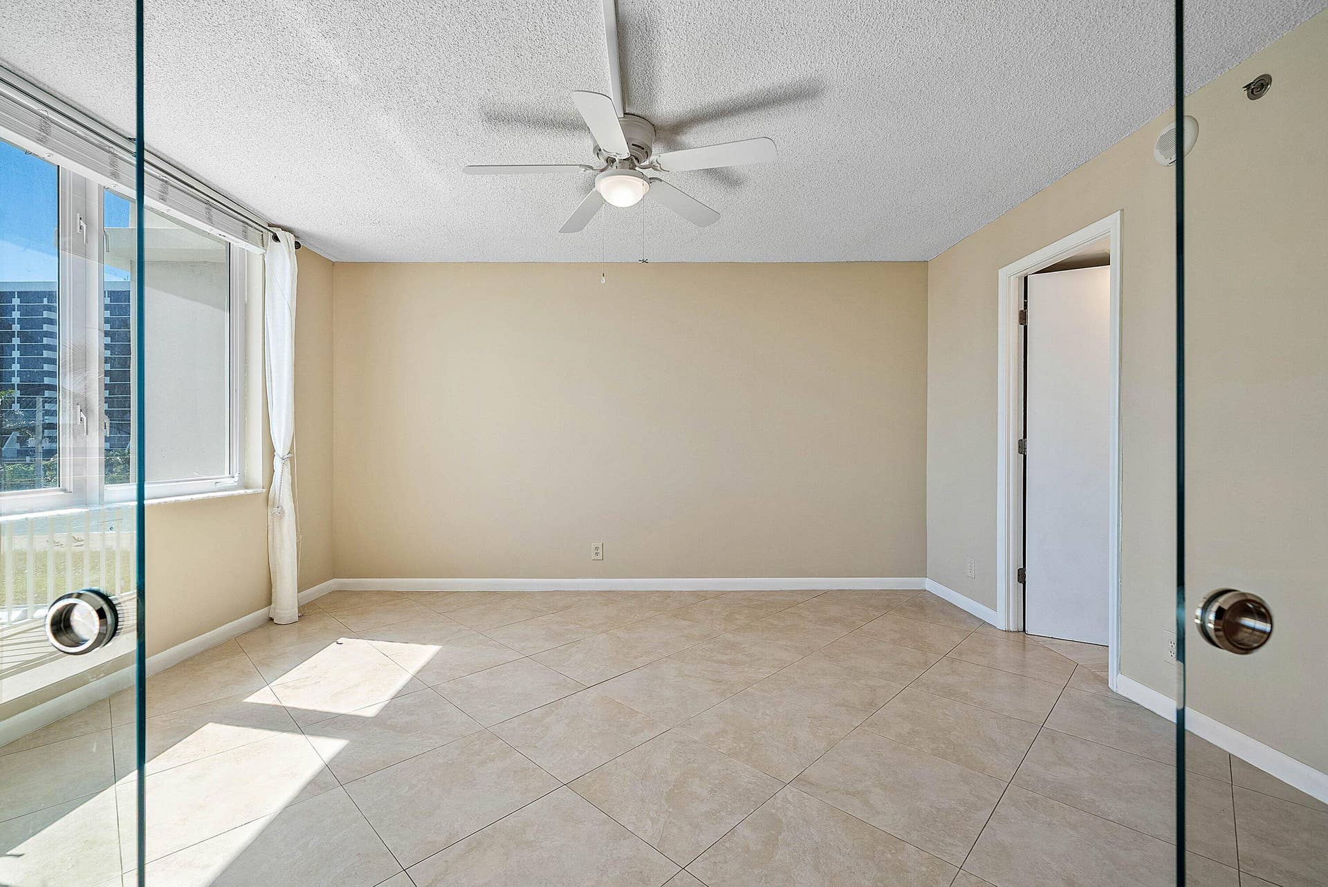 3301 S Ocean Boulevard, #207, Highland Beach, FL 33487 011-3301SouthOceanBoulevard-207-Highland
