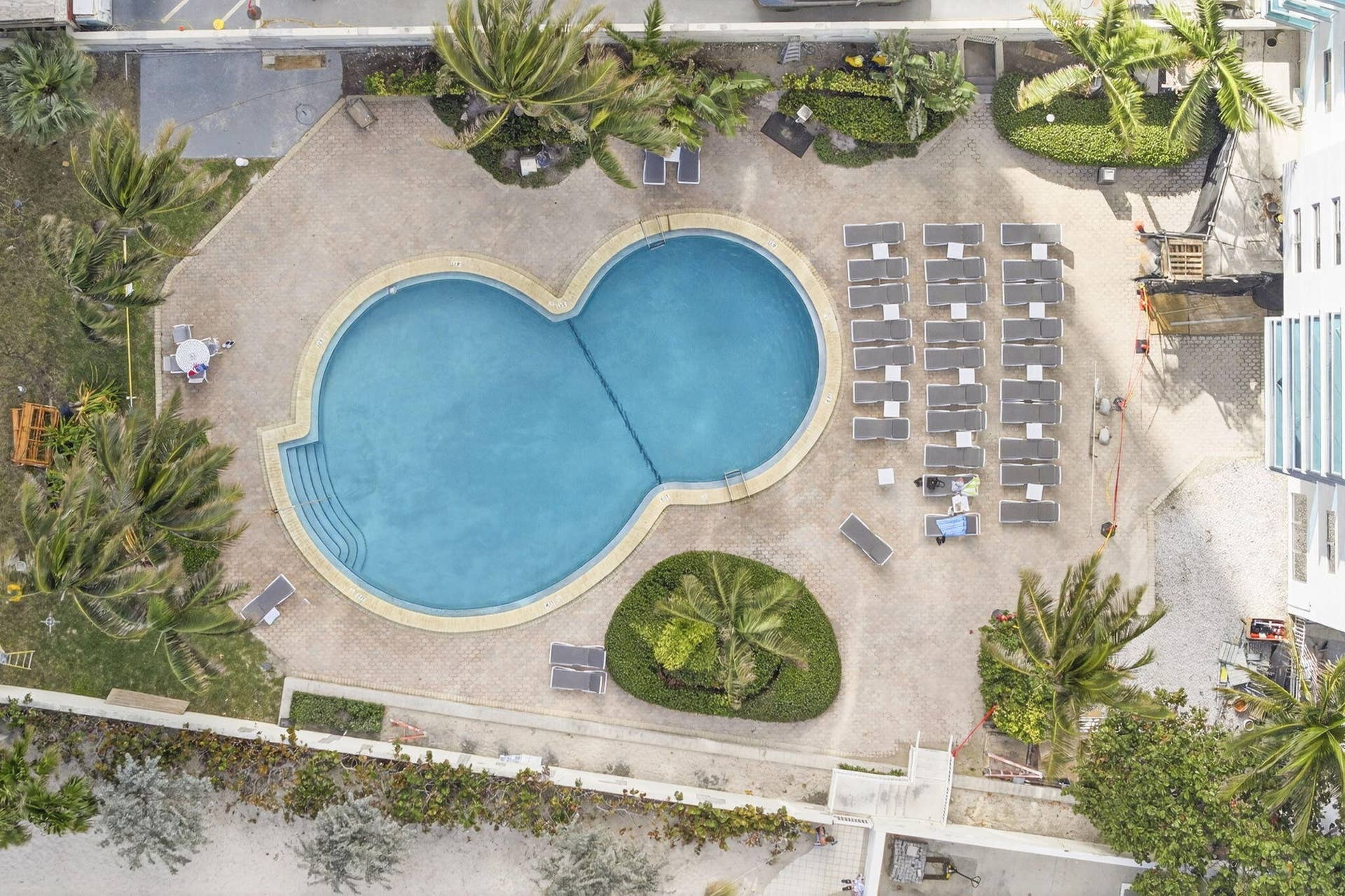 Pool & Patio