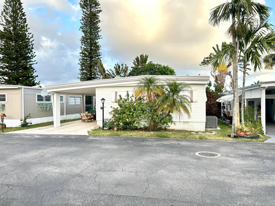 Property photo for 1541 S 32nd Avenue, Hollywood, FL