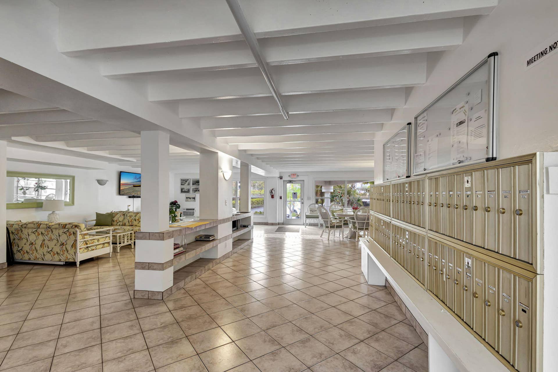 Lobby Photo #3