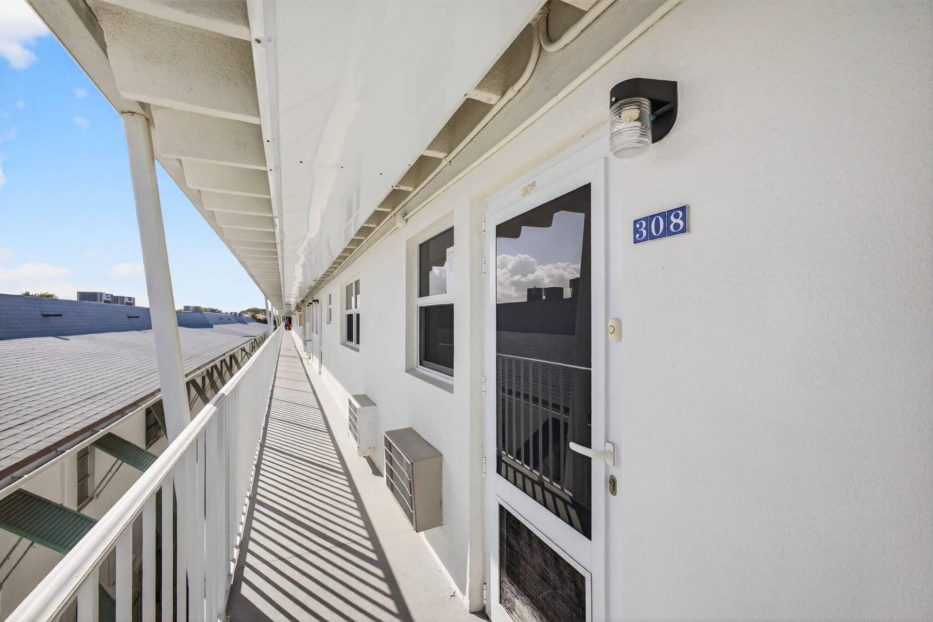 Exterior Photo #3