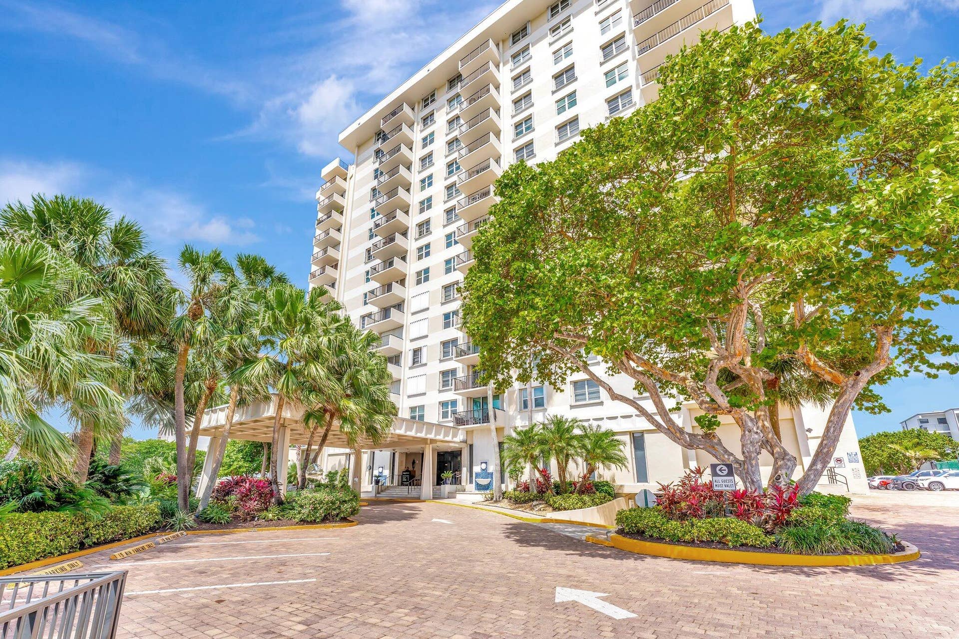 1900 S Ocean Boulevard, #8g, Lauderdale-By-The-Sea, Lauderdale By The Sea, FL 33062