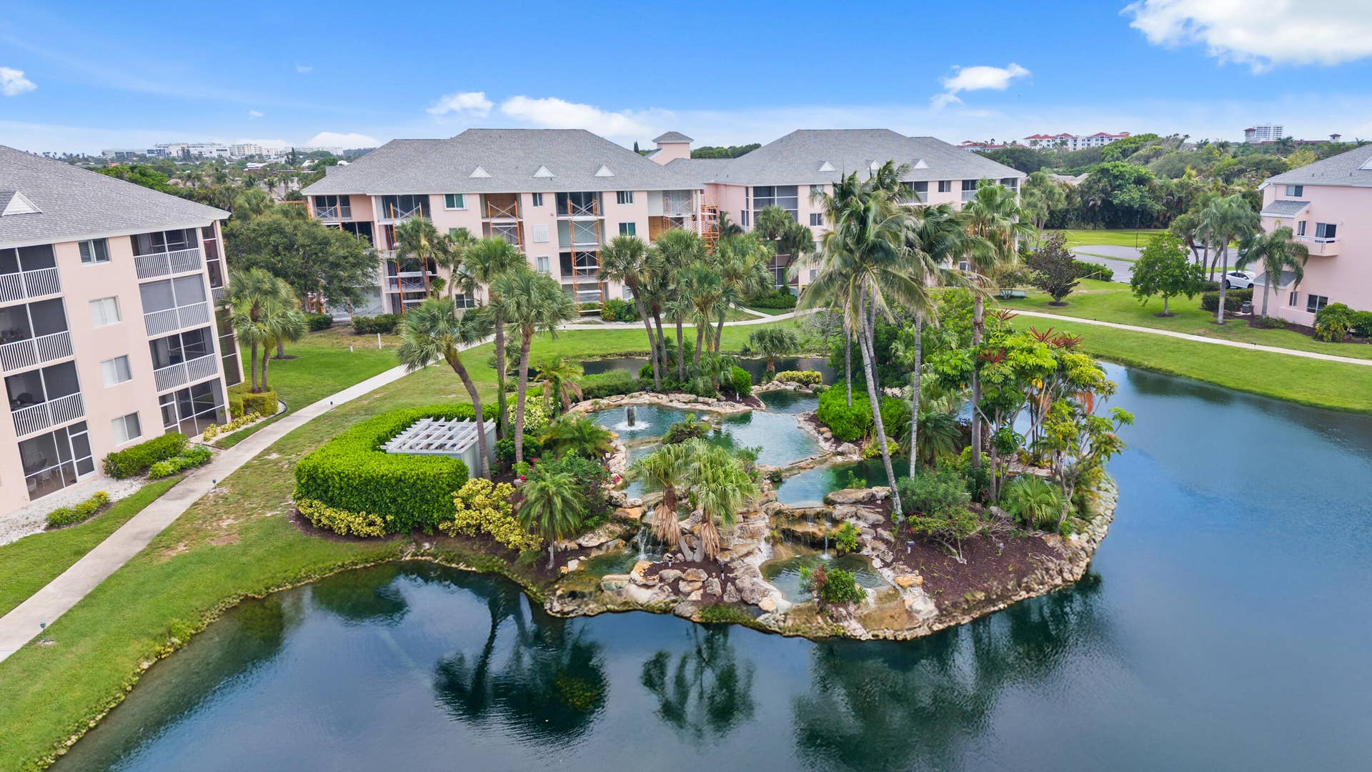 353 S Us-1, #C106, Jupiter, FL 33477 38_jupiter + fountain 02