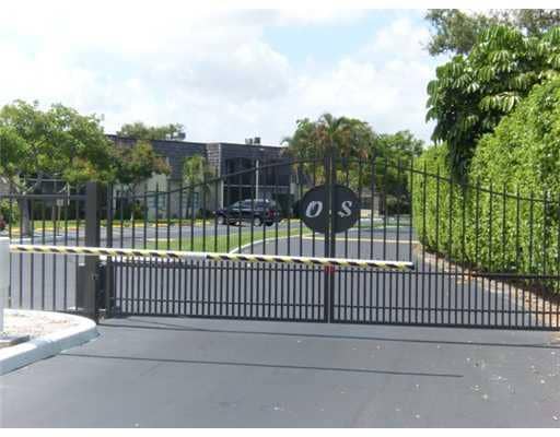 Property photo for 3105 OAKLAND SHORES DR, #J111, Oakland Park, FL