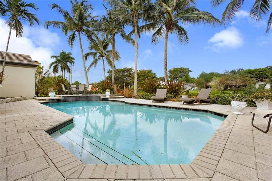 Property photo for 3300 W Island Rd, Hollywood, FL