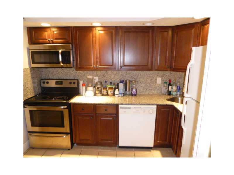 Property photo for 3111 OAKLAND SHORES DR, #F108, Oakland Park, FL