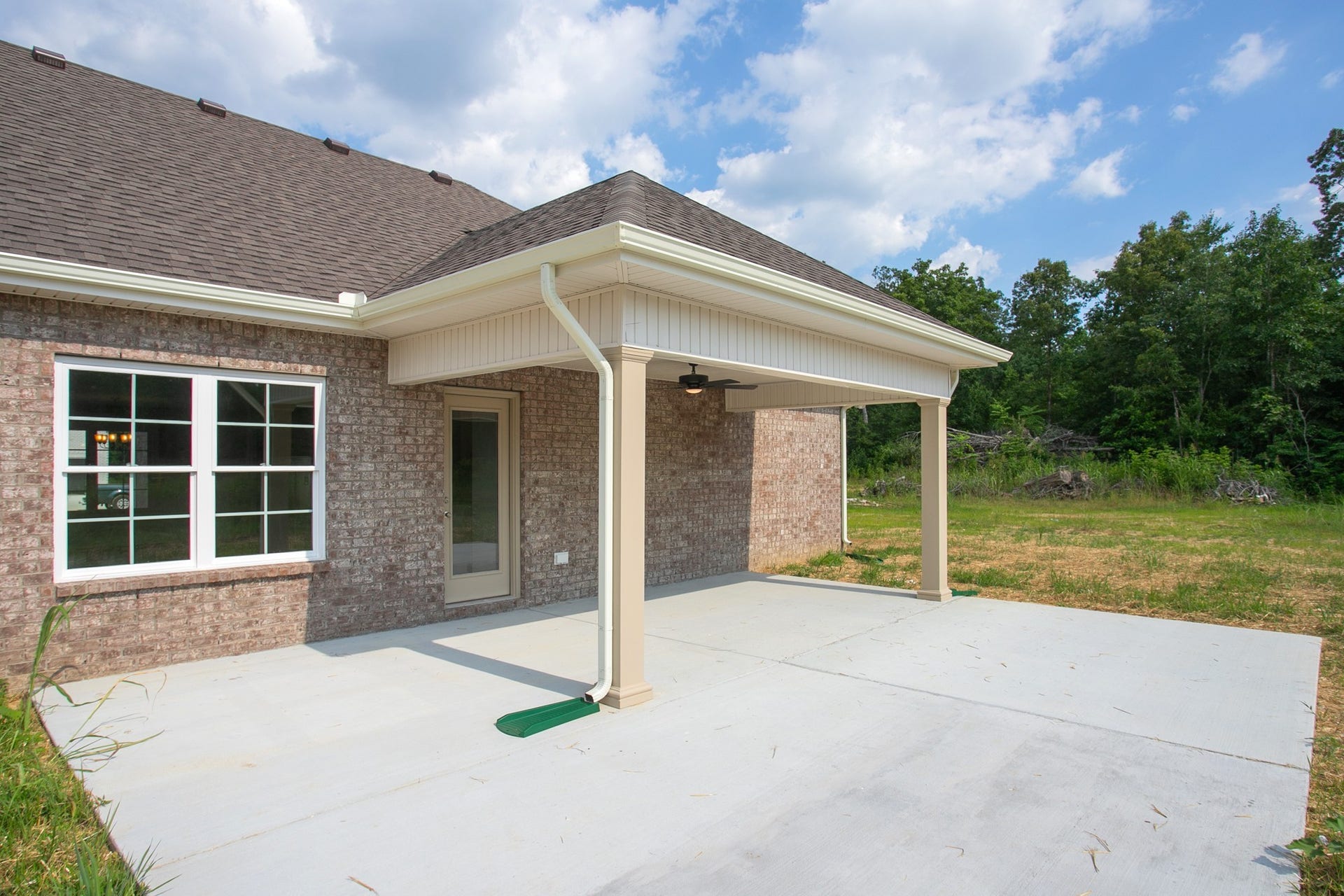 130 Brooklyn Avenue, Manchester, TN 37355 130 Brooklyn Avenue, Manchester, TN 37355