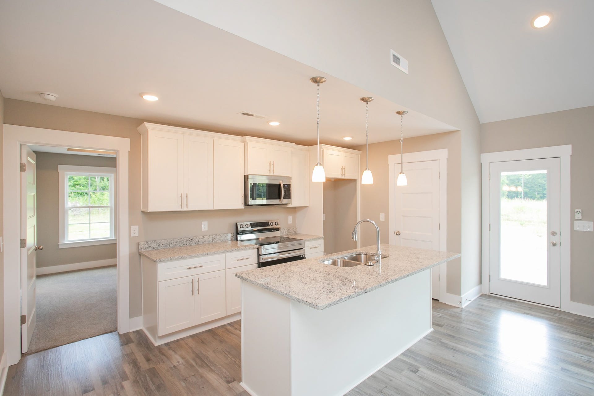 130 Brooklyn Avenue, Manchester, TN 37355 130 Brooklyn Avenue, Manchester, TN 37355