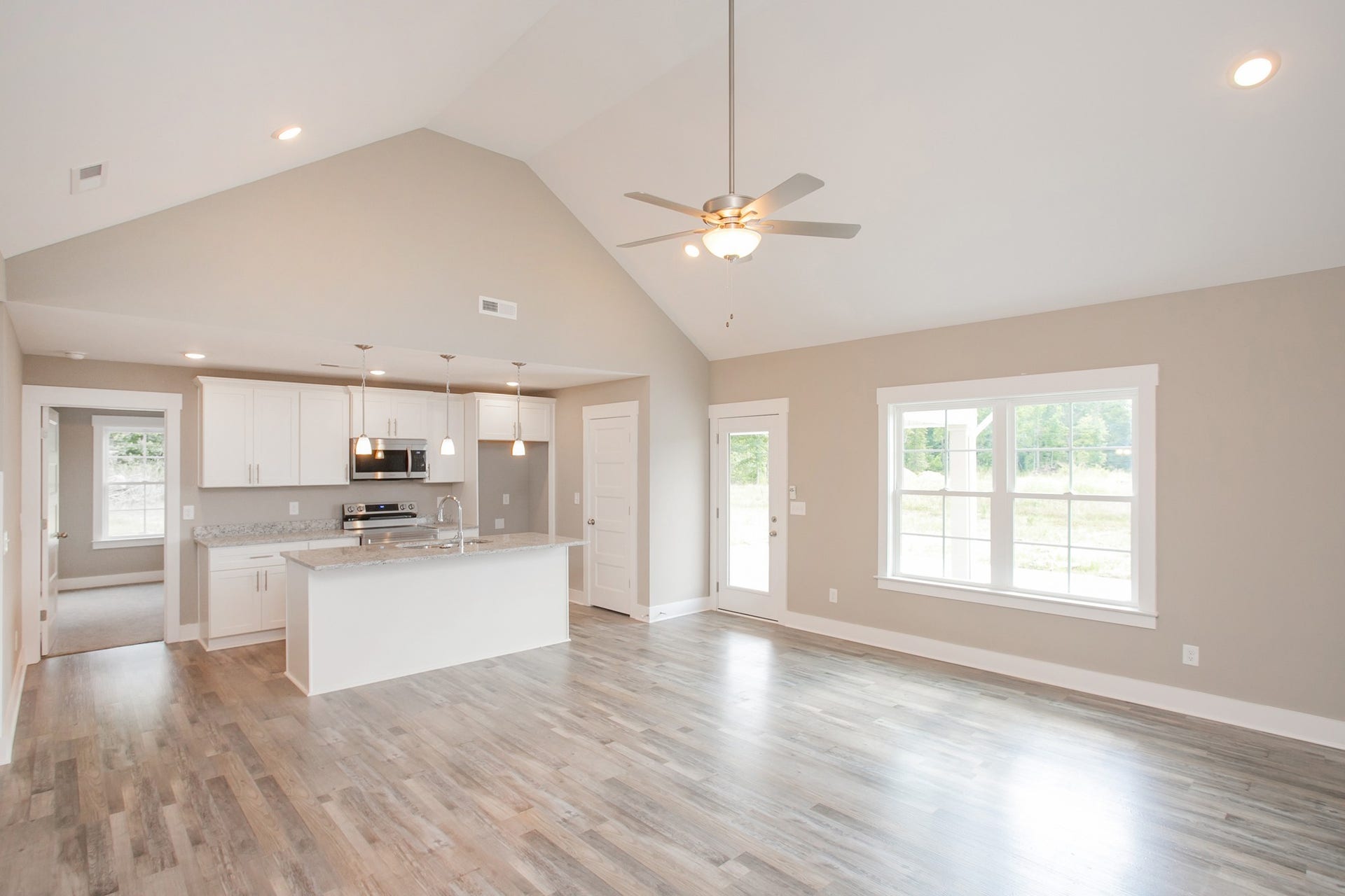 130 Brooklyn Avenue, Manchester, TN 37355 130 Brooklyn Avenue, Manchester, TN 37355