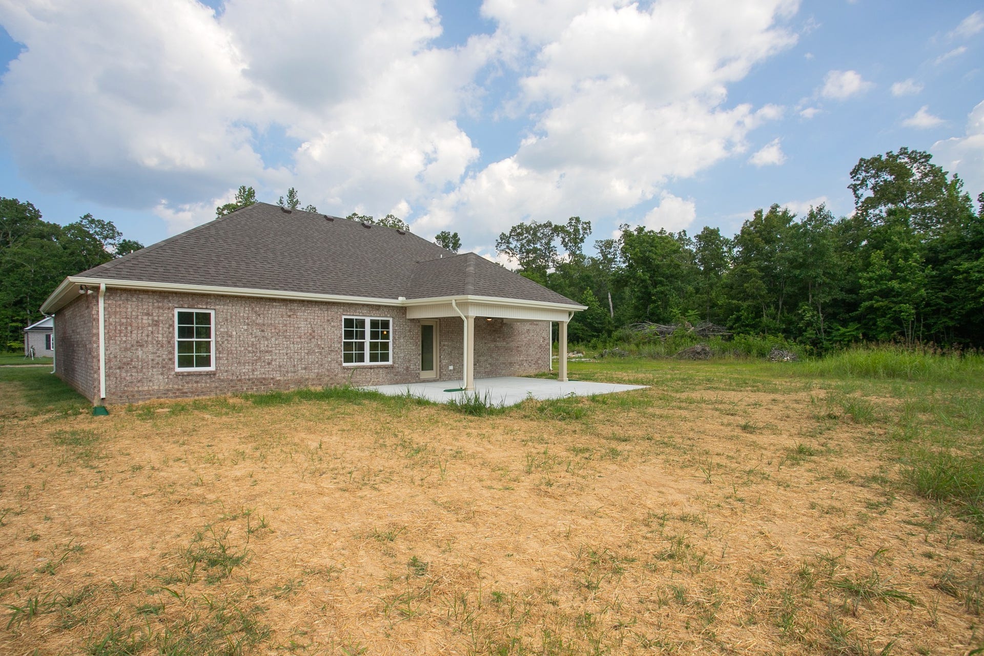 130 Brooklyn Avenue, Manchester, TN 37355 130 Brooklyn Avenue, Manchester, TN 37355