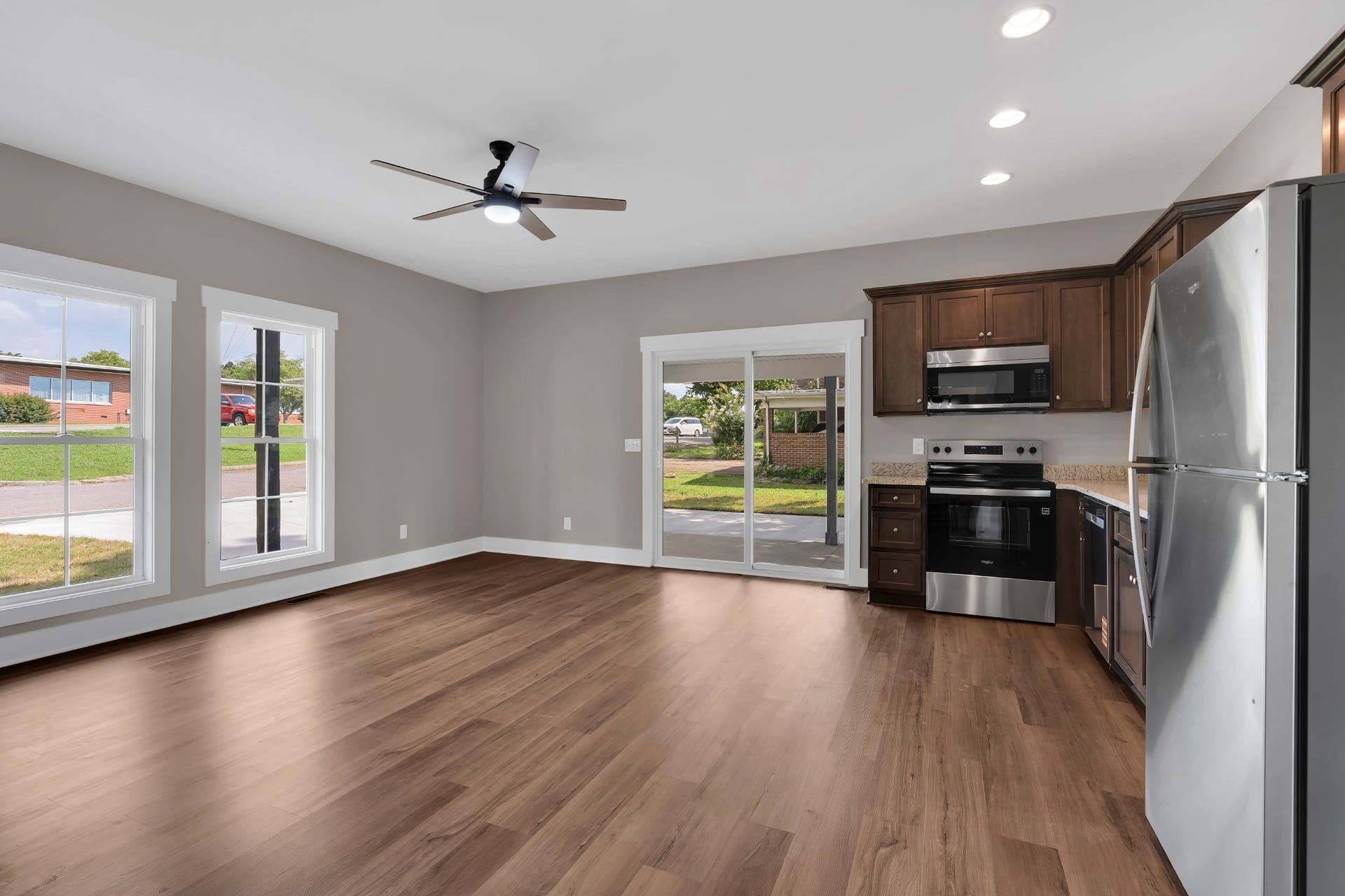 220 Walnut St, Shelbyville, TN 37160